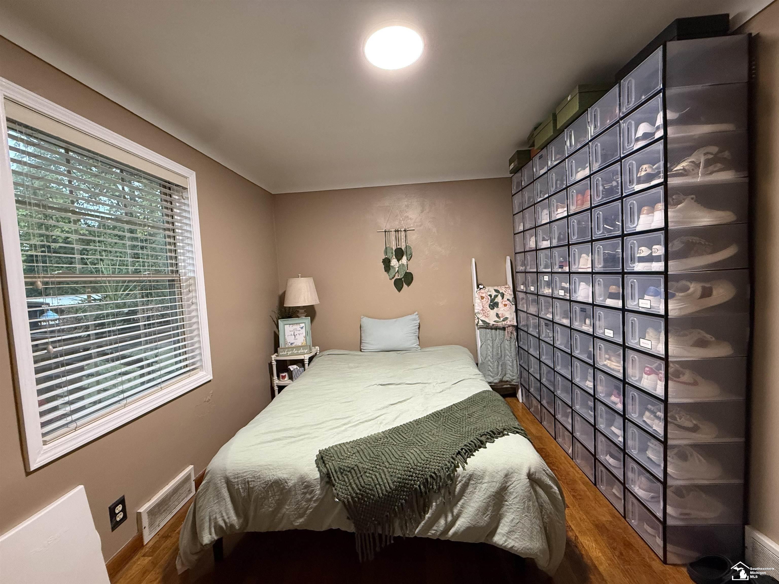 950 Waterloo Avenue, Monroe, MI, 48161