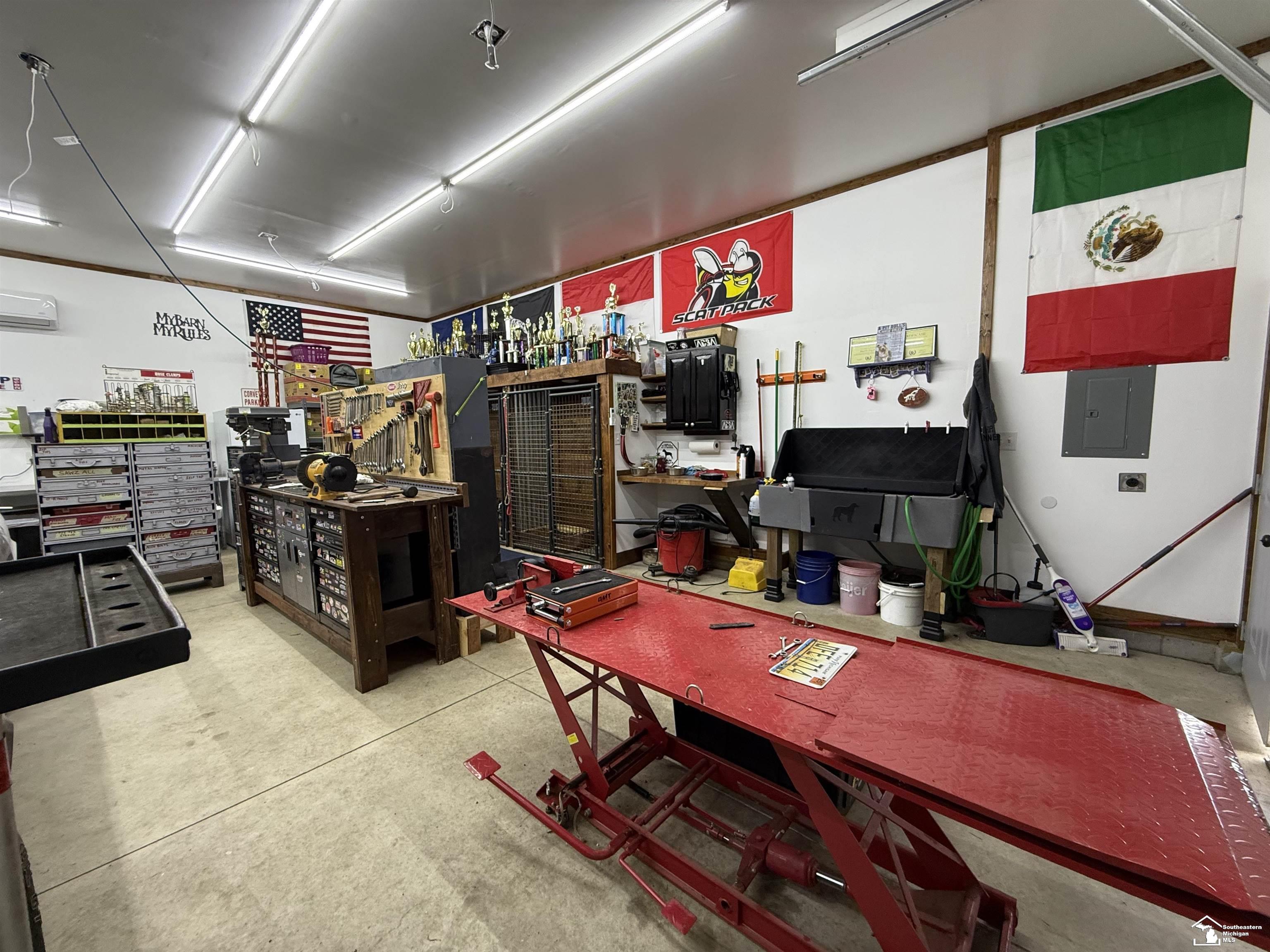 950 Waterloo Avenue, Monroe, MI, 48161