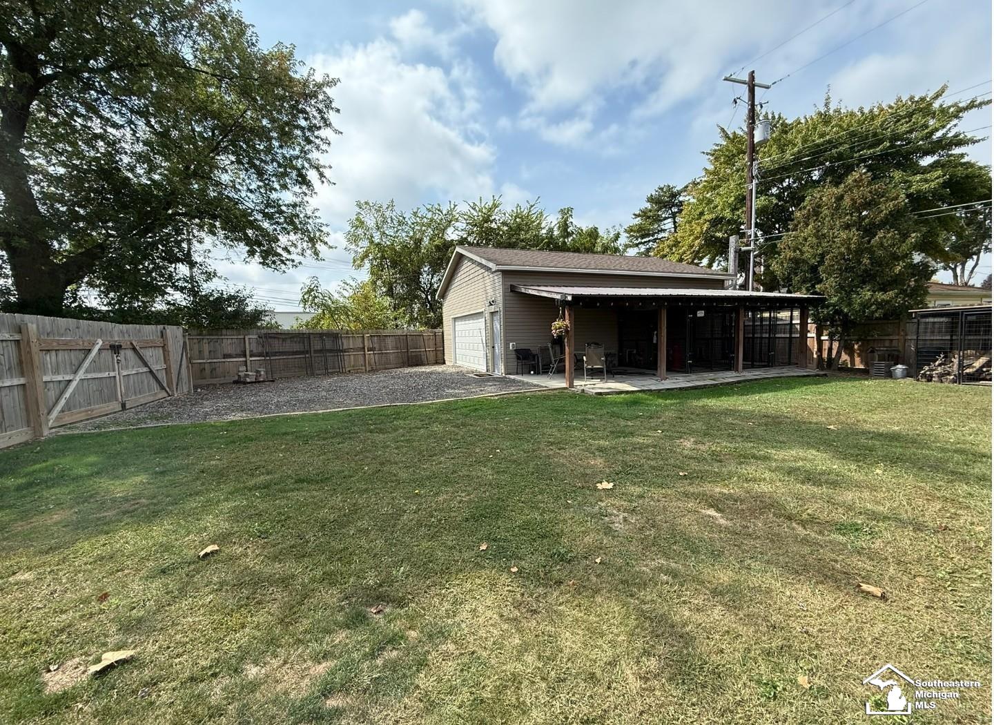 950 Waterloo Avenue, Monroe, MI, 48161