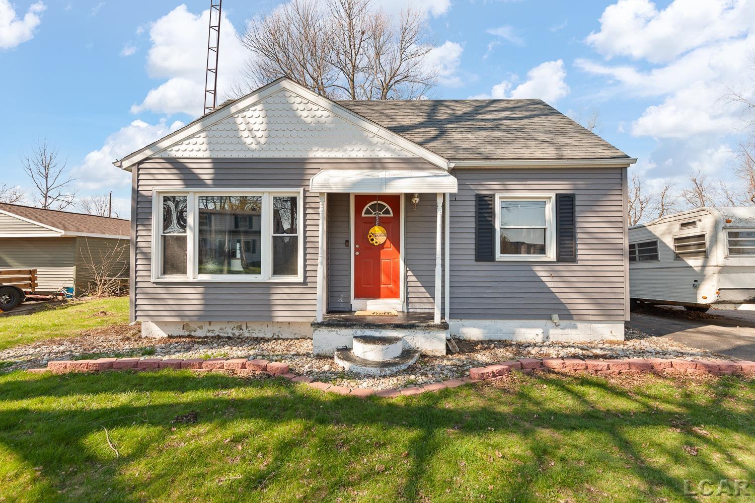 2094 Allan Street, Adrian, MI, 49221