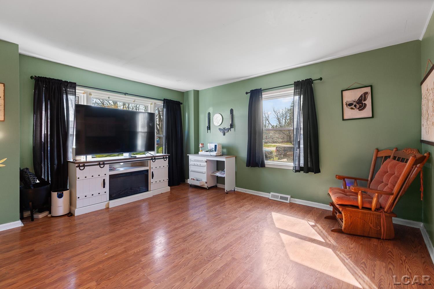 2094 Allan Street, Adrian, MI, 49221