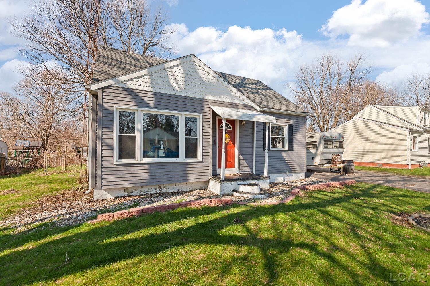 2094 Allan Street, Adrian, MI, 49221