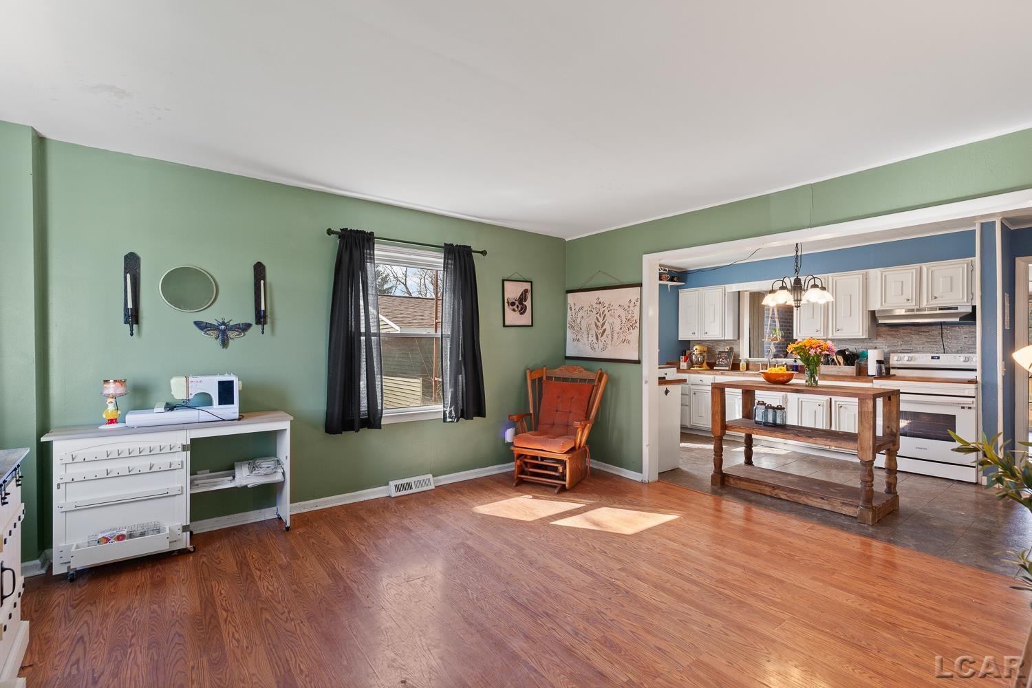 2094 Allan Street, Adrian, MI, 49221