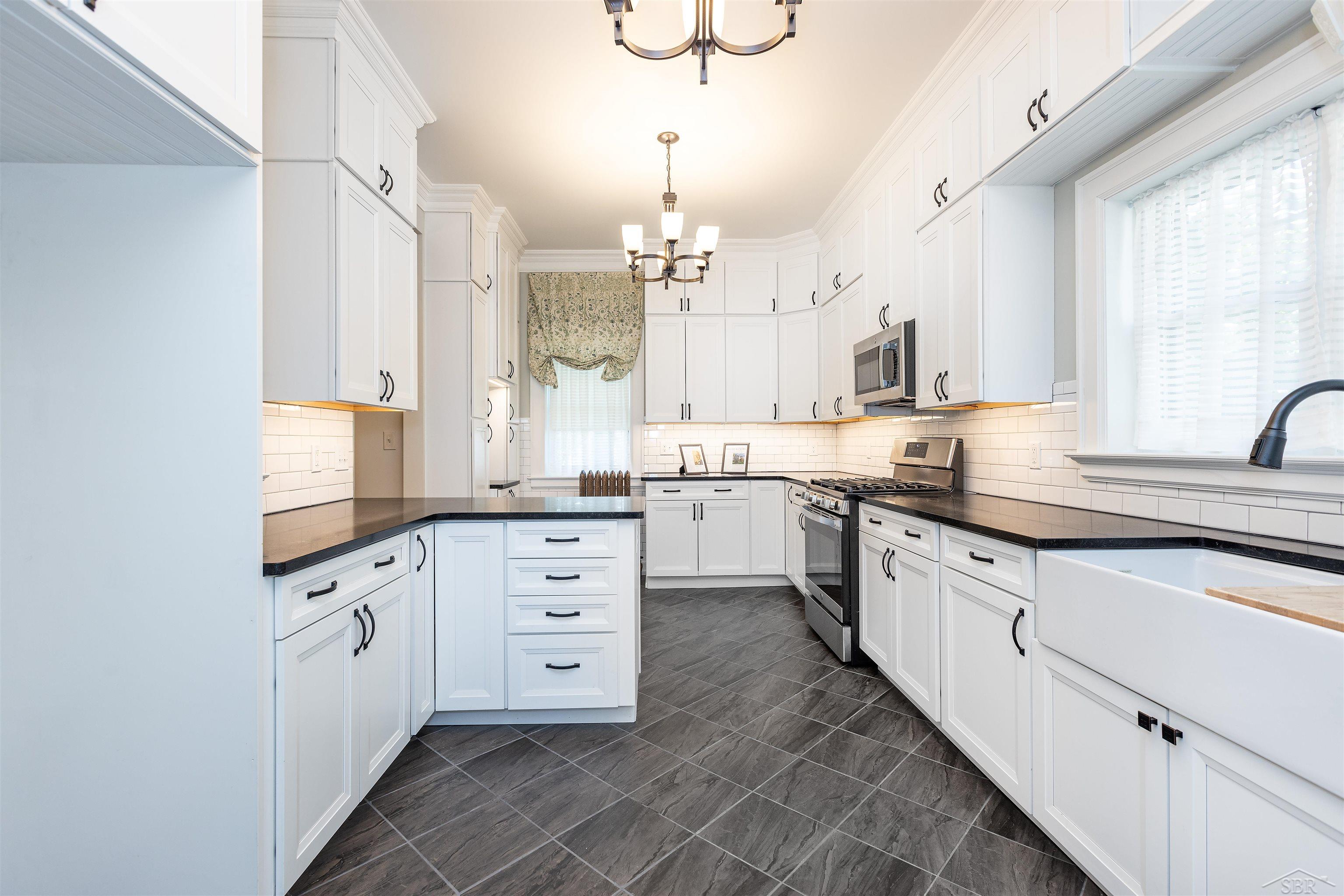 820 N Johnson, Bay City, MI, 48708