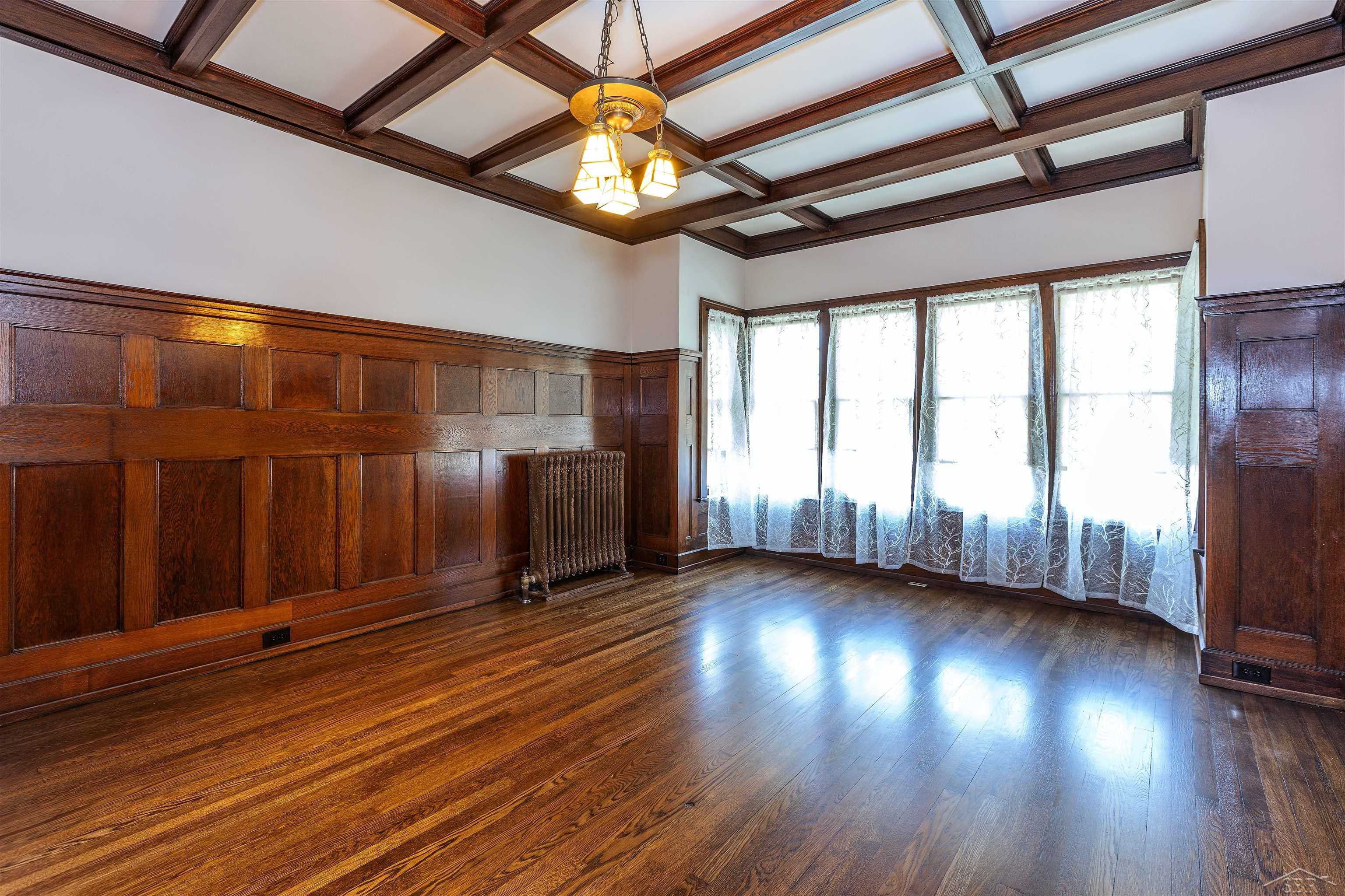 820 N Johnson, Bay City, MI, 48708