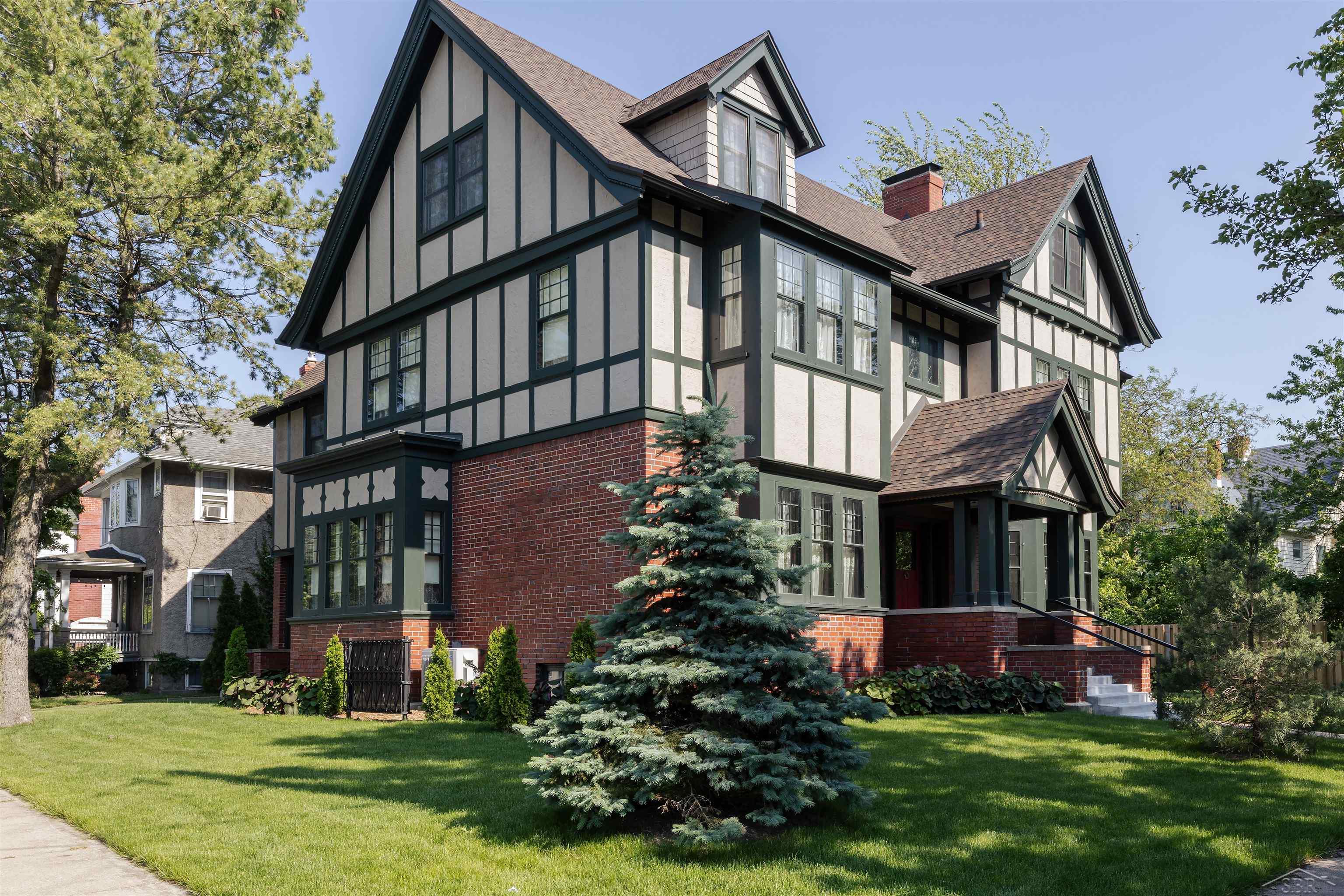 820 N Johnson, Bay City, MI, 48708