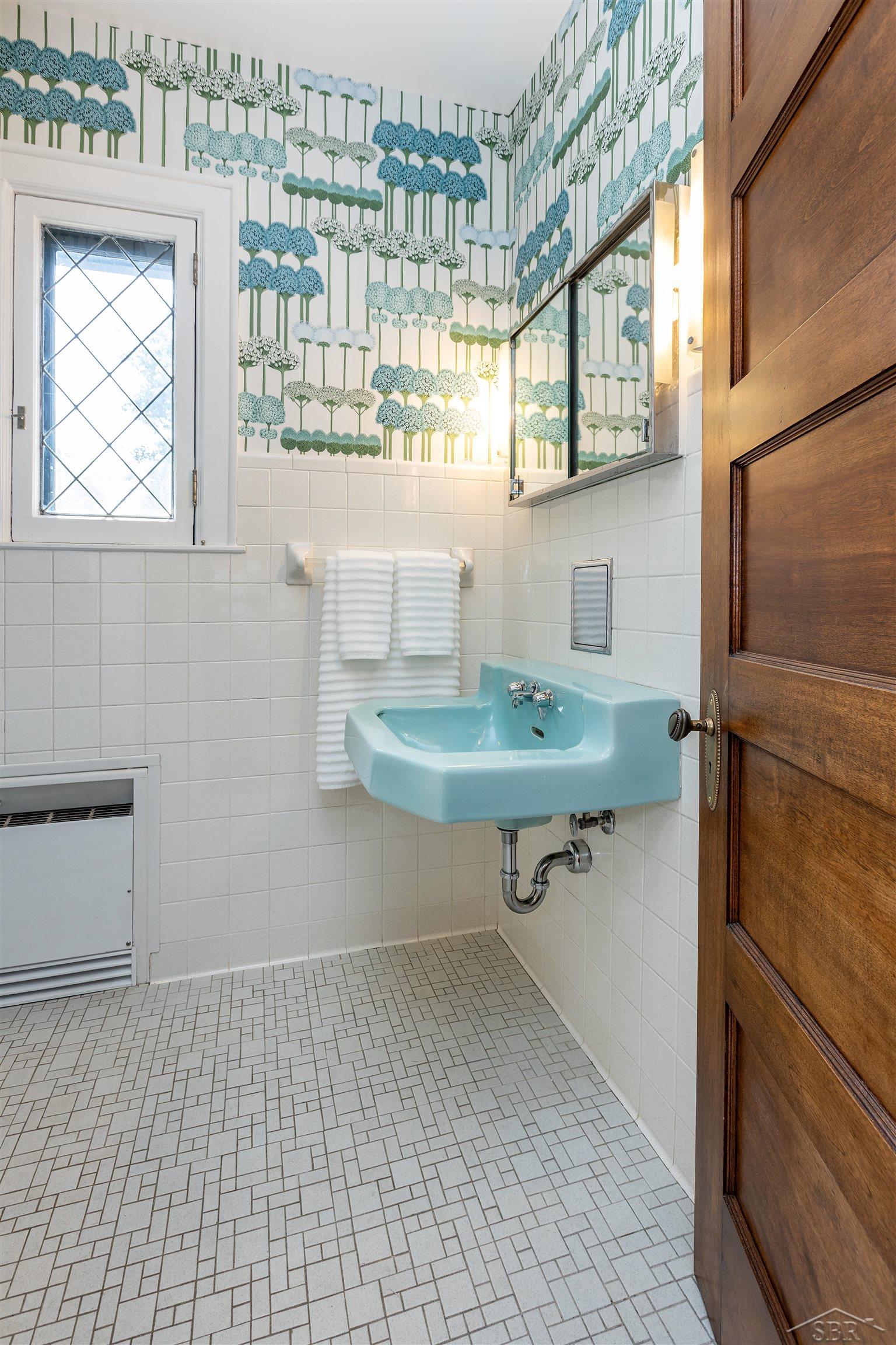 820 N Johnson, Bay City, MI, 48708