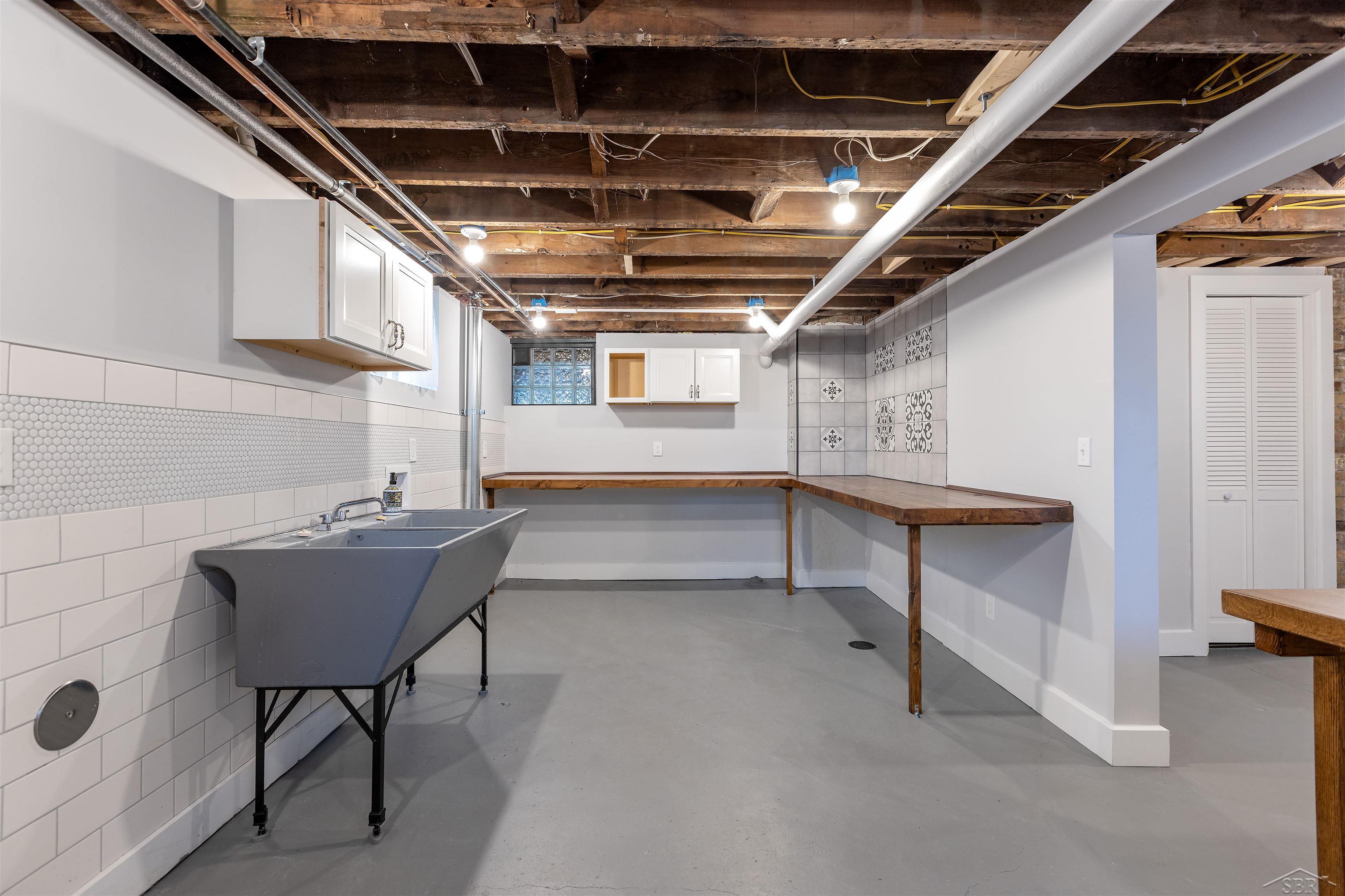 820 N Johnson, Bay City, MI, 48708