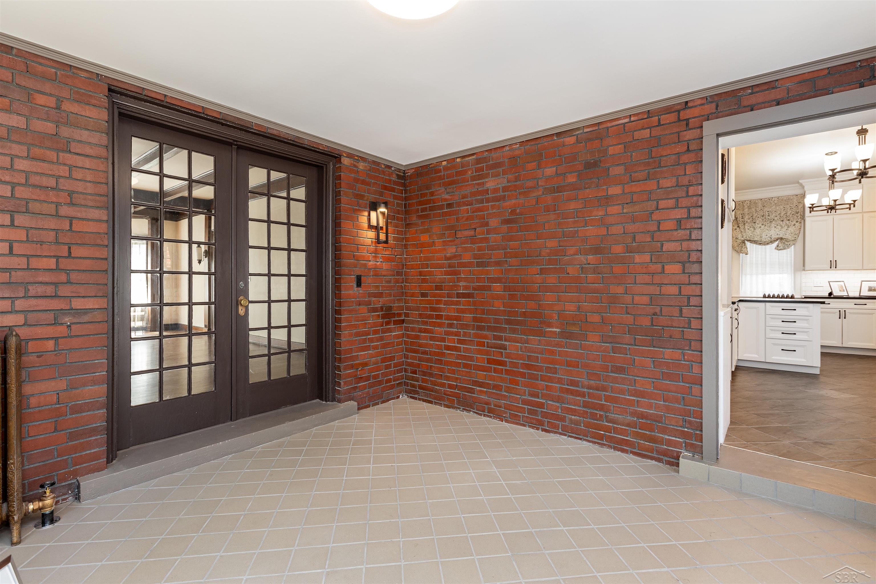 820 N Johnson, Bay City, MI, 48708