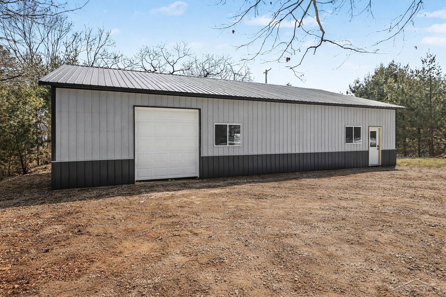 909 S Us 23 Road, Harrisville, MI, 48740