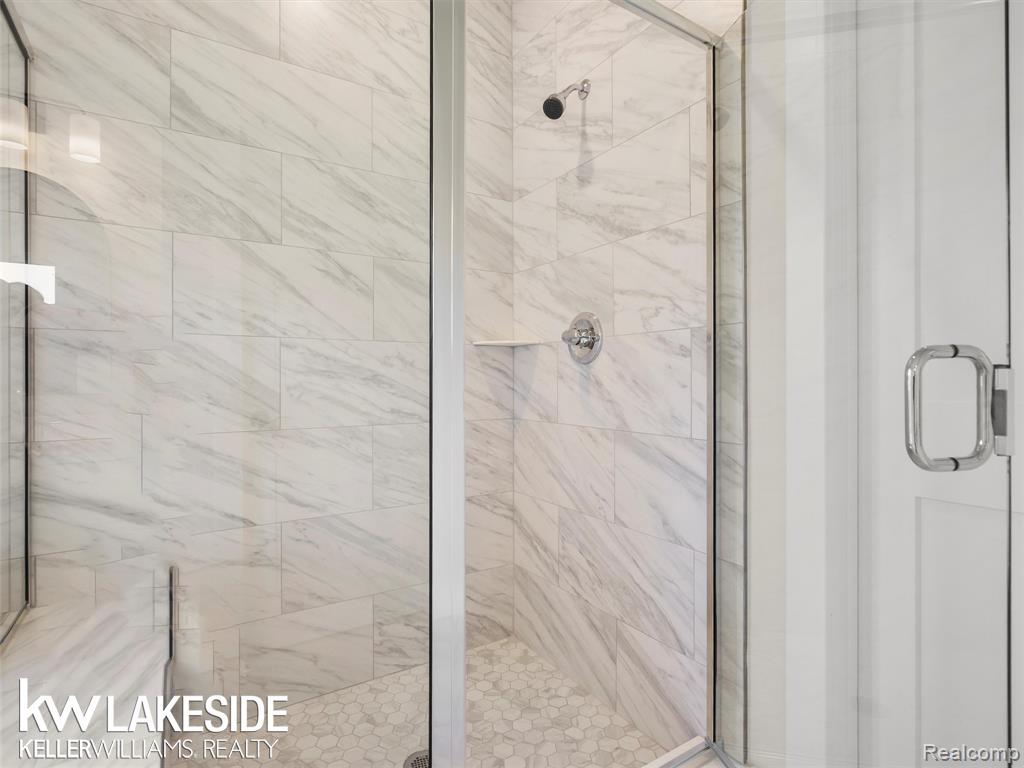 18842 Via Firenze Drive, Macomb, MI, 48044