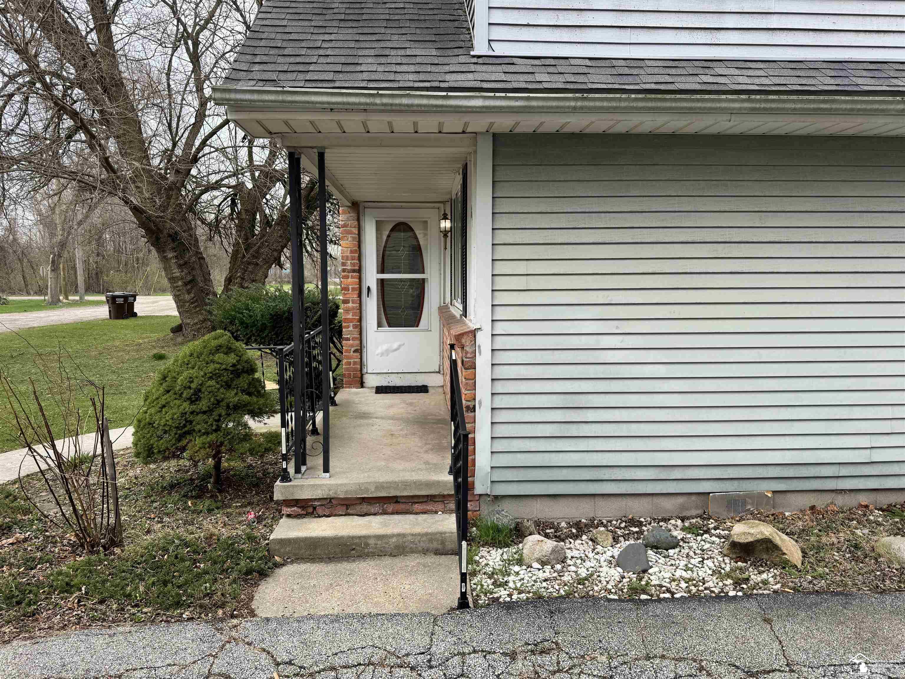 647 Washington Street, Temperance, MI, 48182