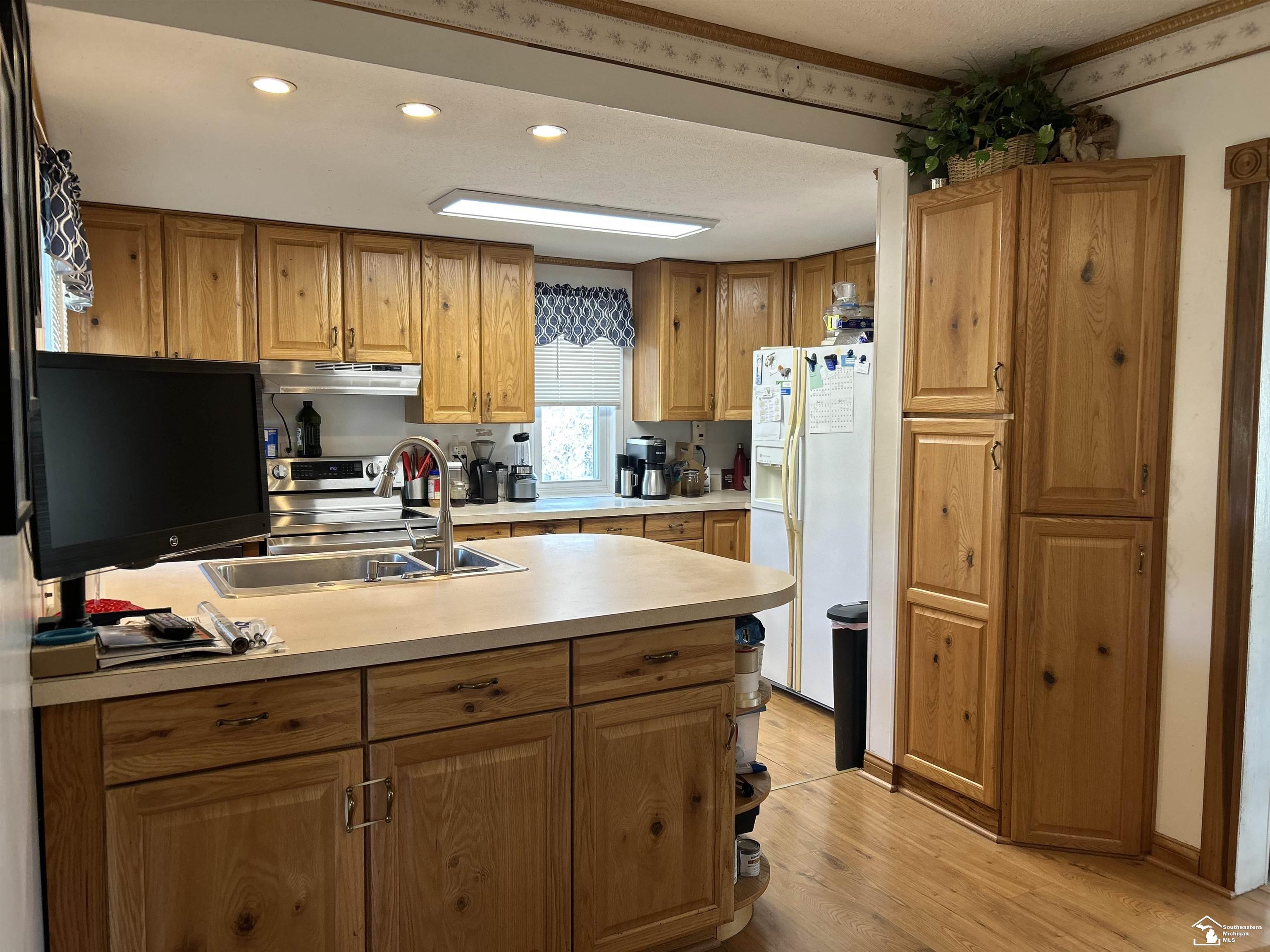 8256 Jackman Road, Temperance, MI, 48182