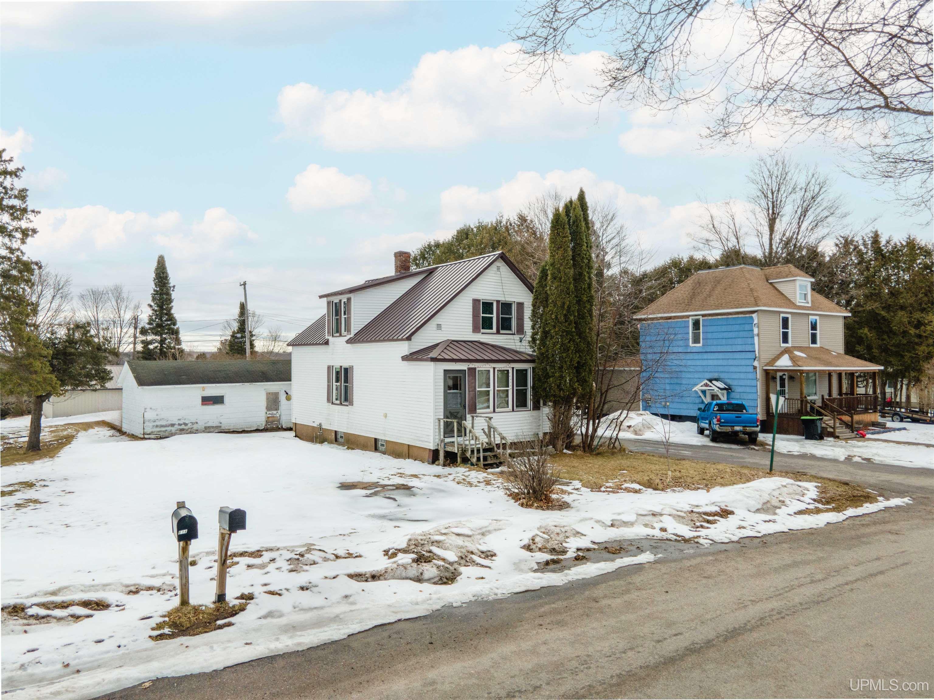 615 Wilson Avenue, Iron River, MI, 49935