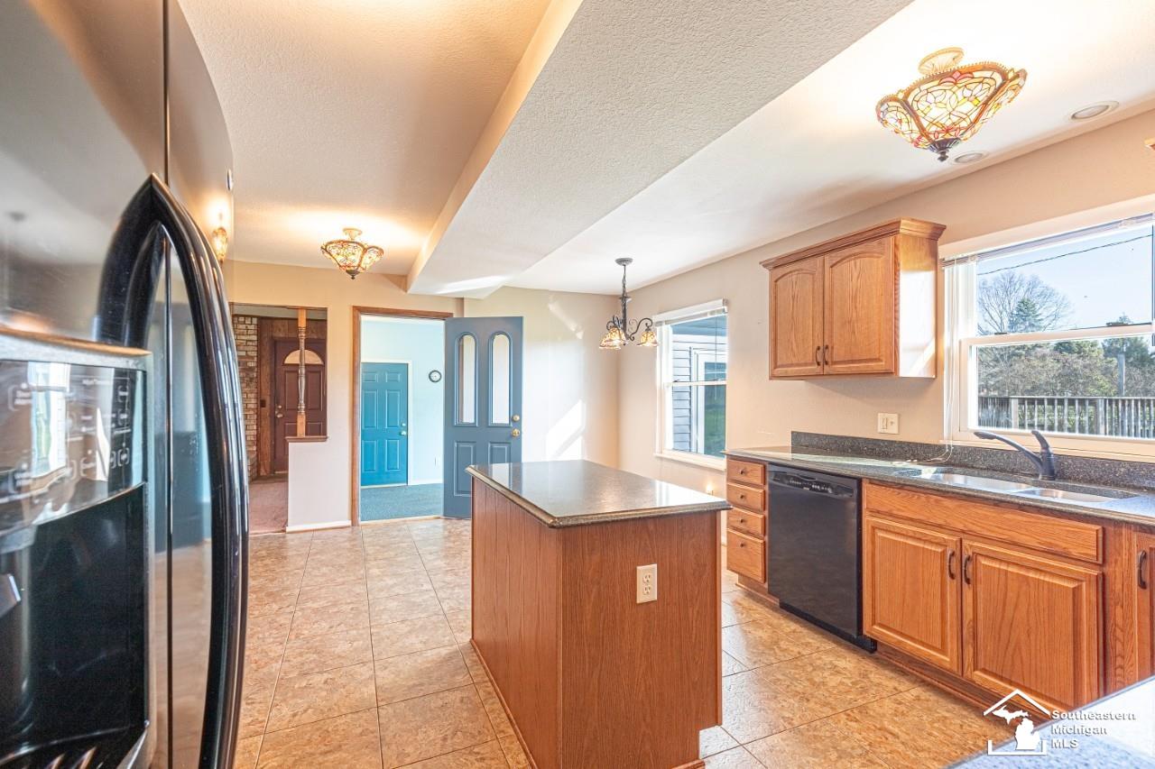 6442 Centennial Drive, Temperance, MI, 48182