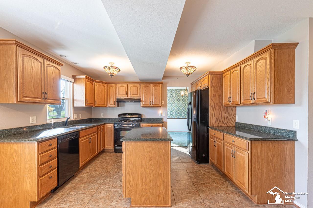 6442 Centennial Drive, Temperance, MI, 48182