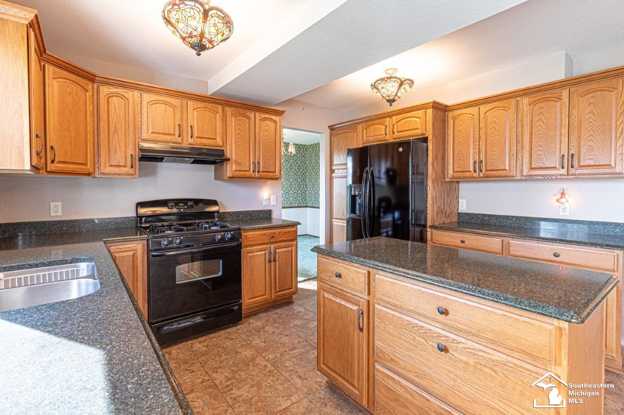 6442 Centennial Drive, Temperance, MI, 48182