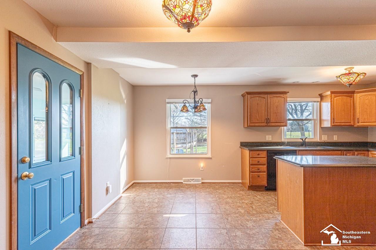 6442 Centennial Drive, Temperance, MI, 48182