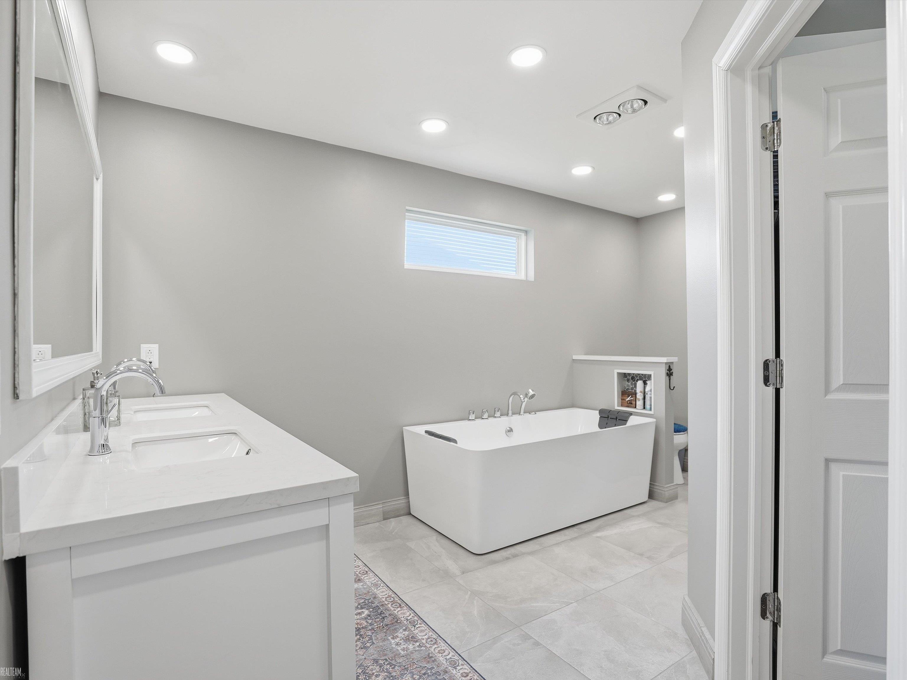 22261 Woodlake Drive UNIT&nbsp;143, Macomb Twp, MI, 48044