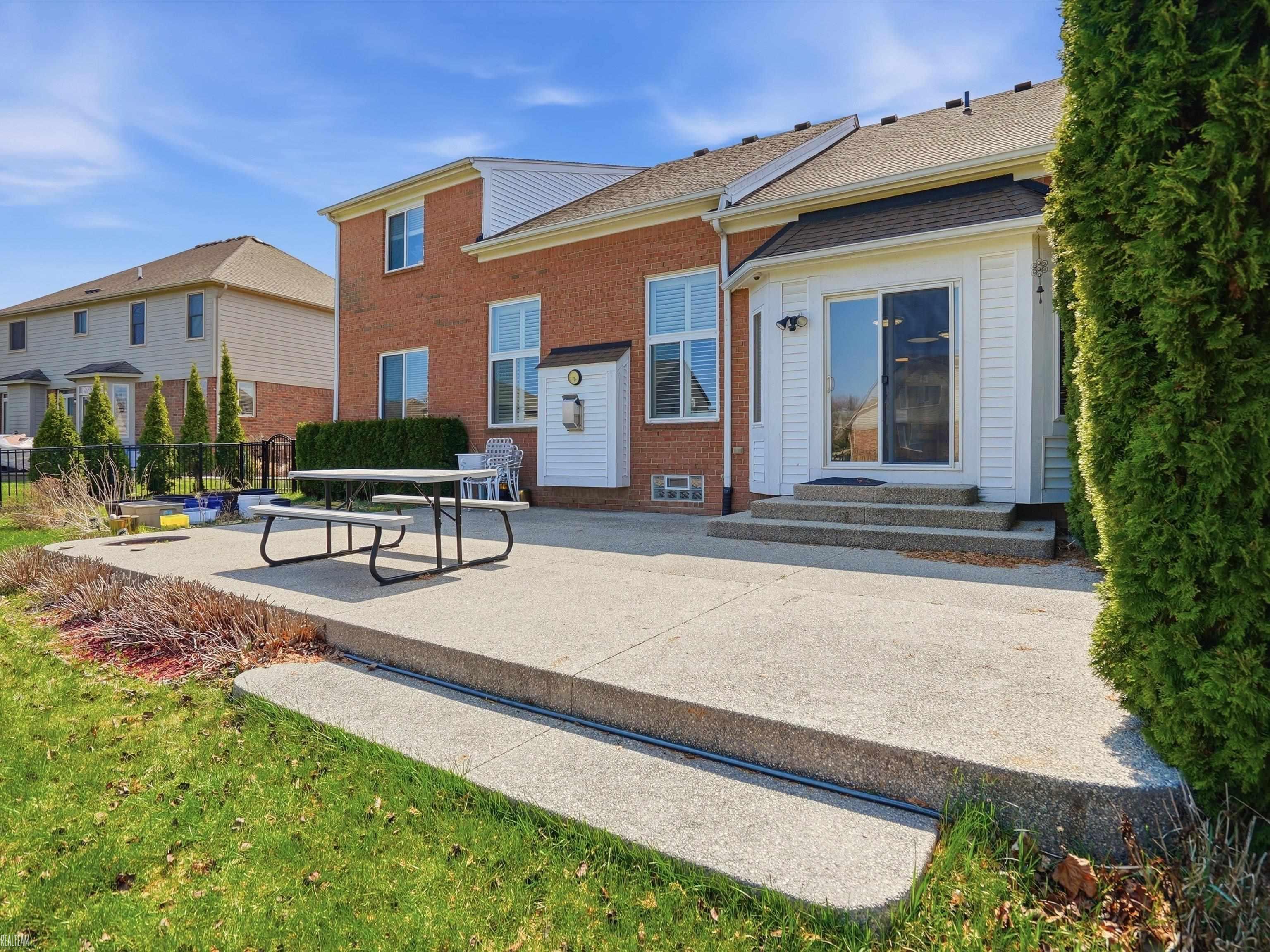 22261 Woodlake Drive UNIT&nbsp;143, Macomb Twp, MI, 48044