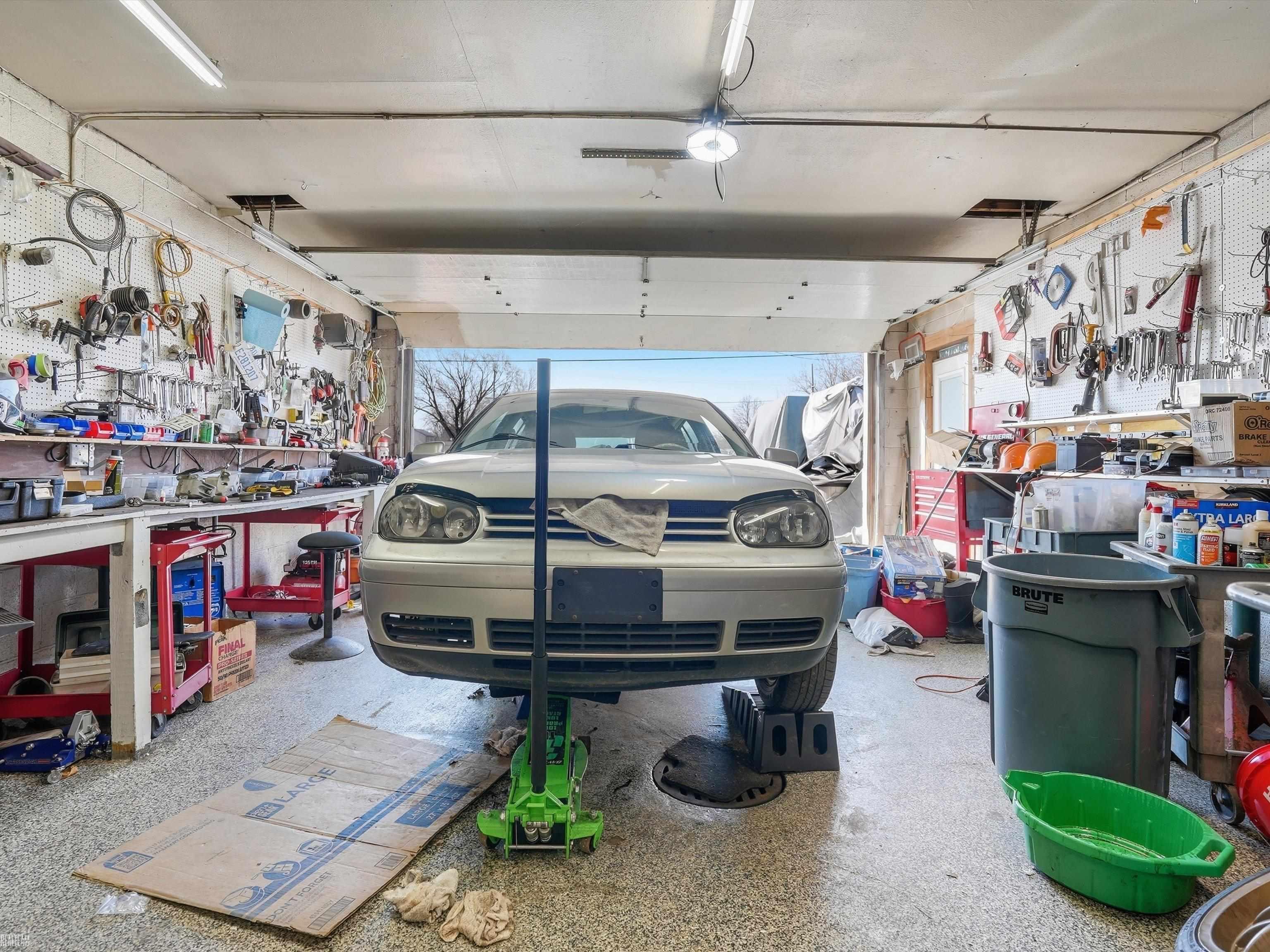 31553 Michigan Avenue, Wayne, MI, 48184