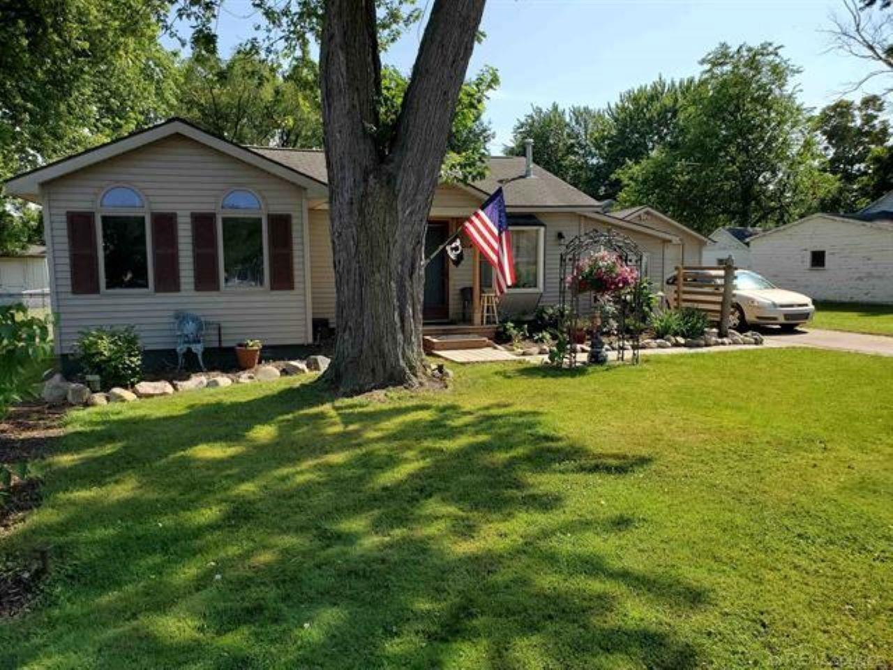Photo 3 of Single family home for sale at 7276 Oak St, Lexington, MI 48450 | MLS# 58050203969 | Listing updated on 2026-09-30