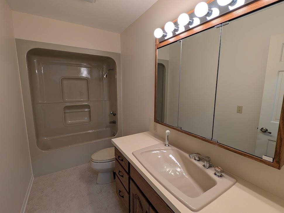 3425 Win Kae Place, Bay City, MI, 48706