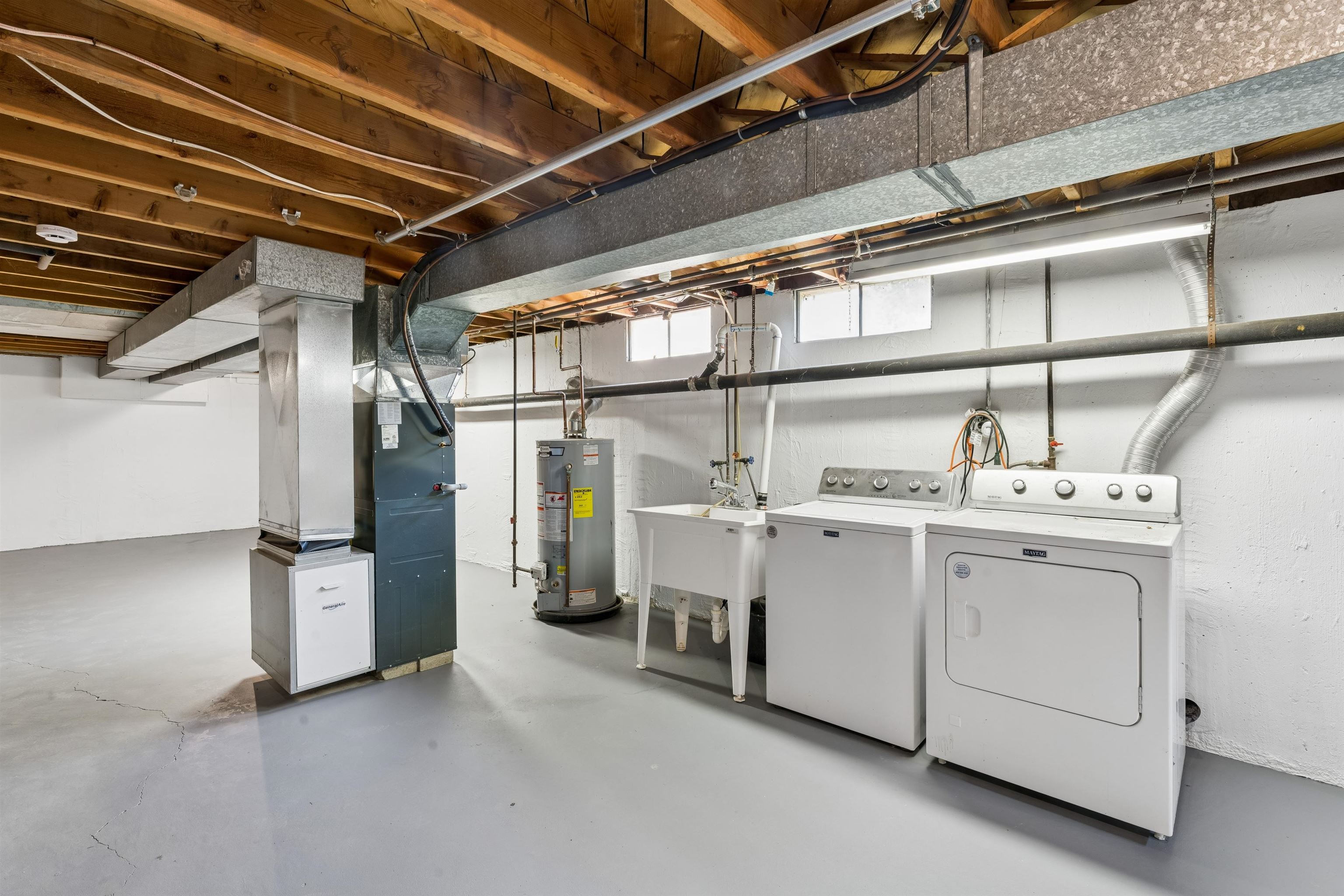 735 Huntington Road, Grand Blanc, MI, 48439