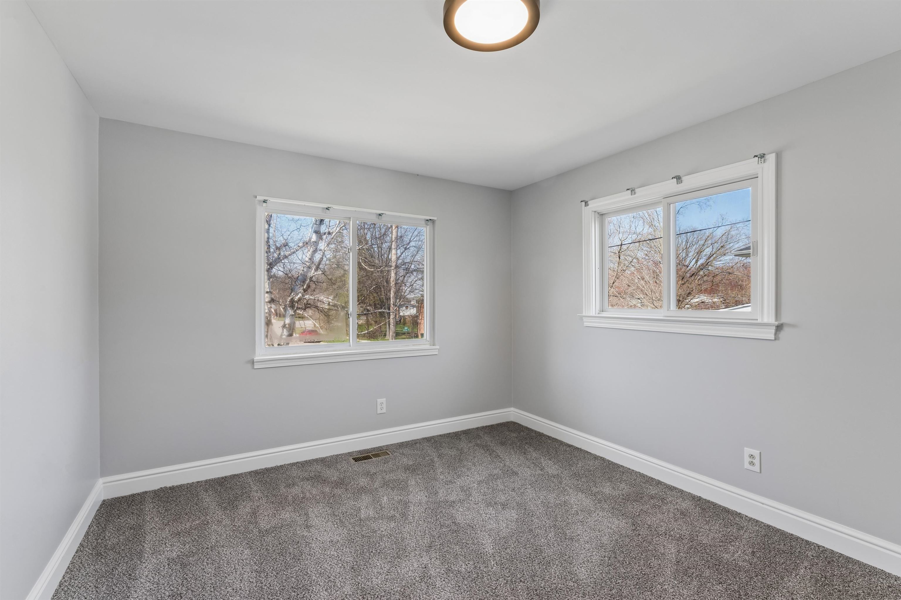 735 Huntington Road, Grand Blanc, MI, 48439