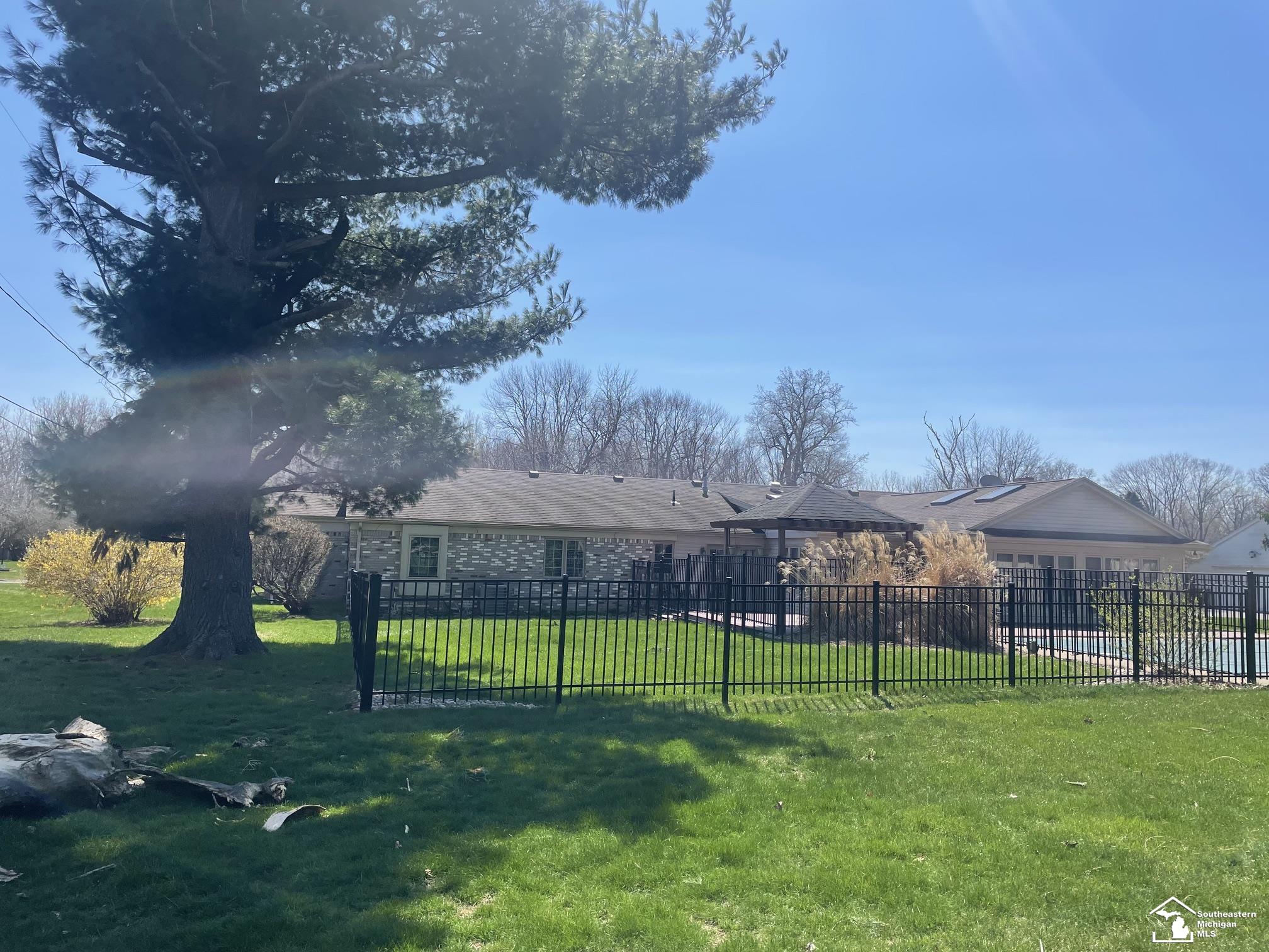 3202 Edgevale Drive, Lambertville, MI, 48144