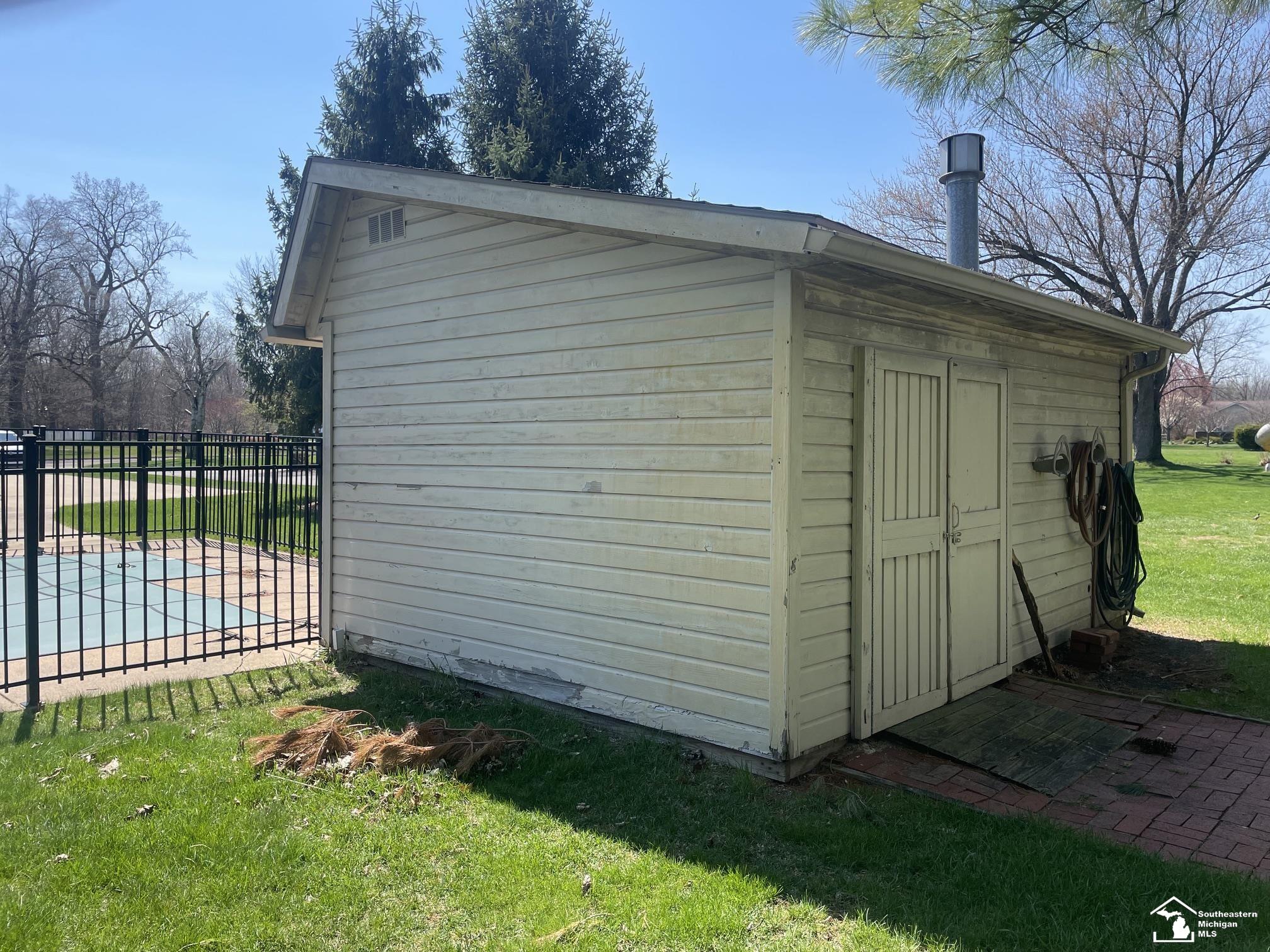 3202 Edgevale Drive, Lambertville, MI, 48144