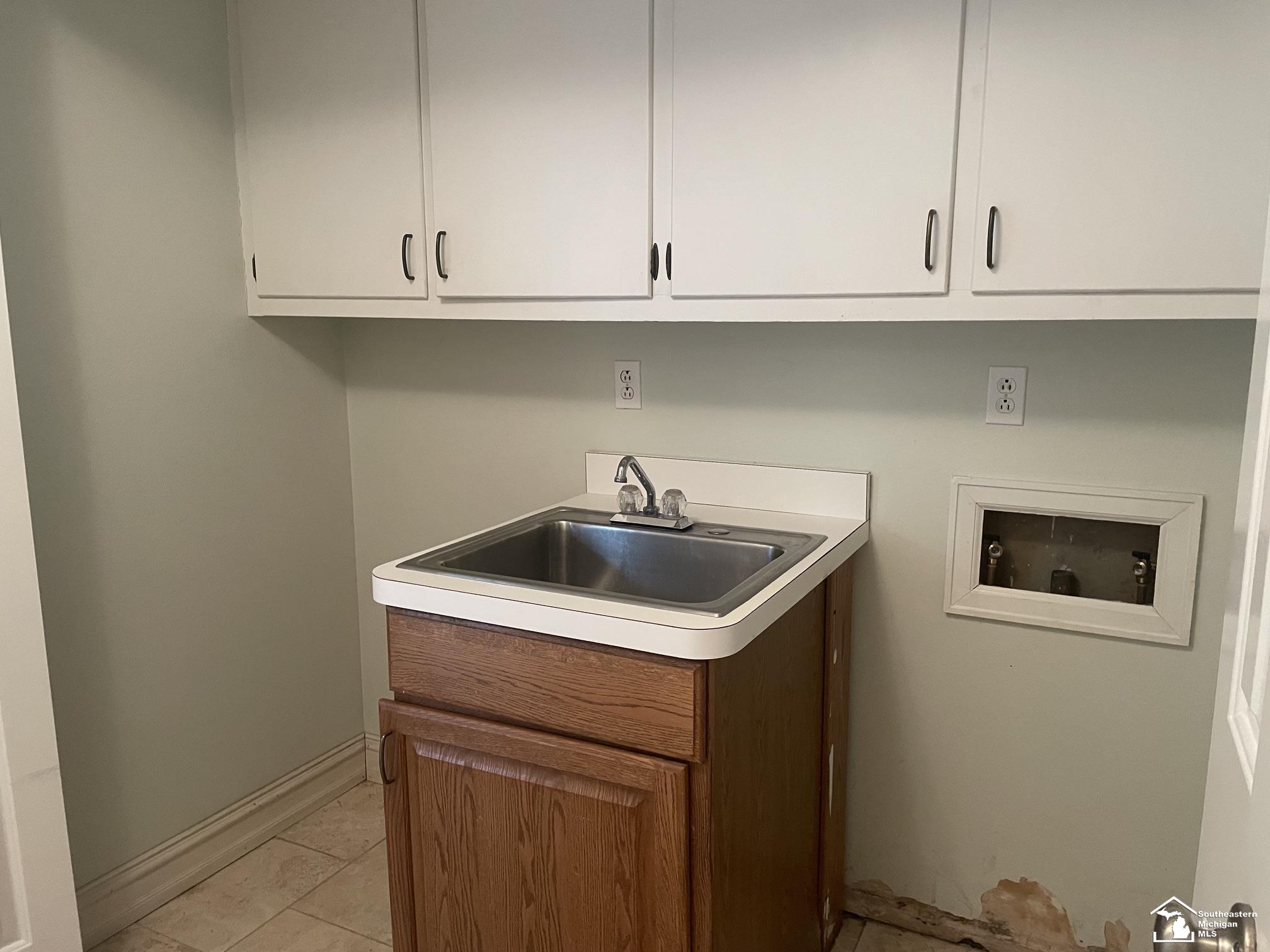 3202 Edgevale Drive, Lambertville, MI, 48144