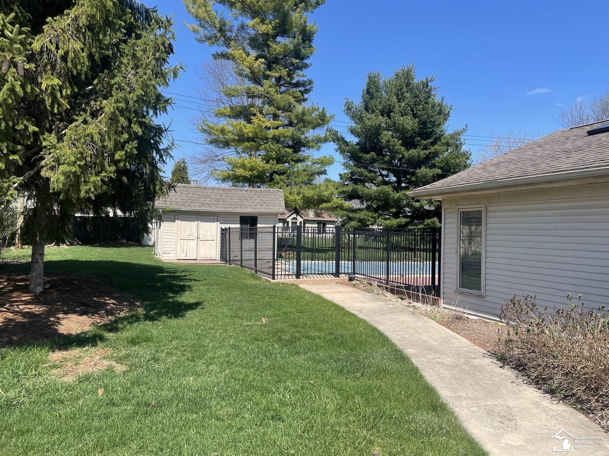 3202 Edgevale Drive, Lambertville, MI, 48144