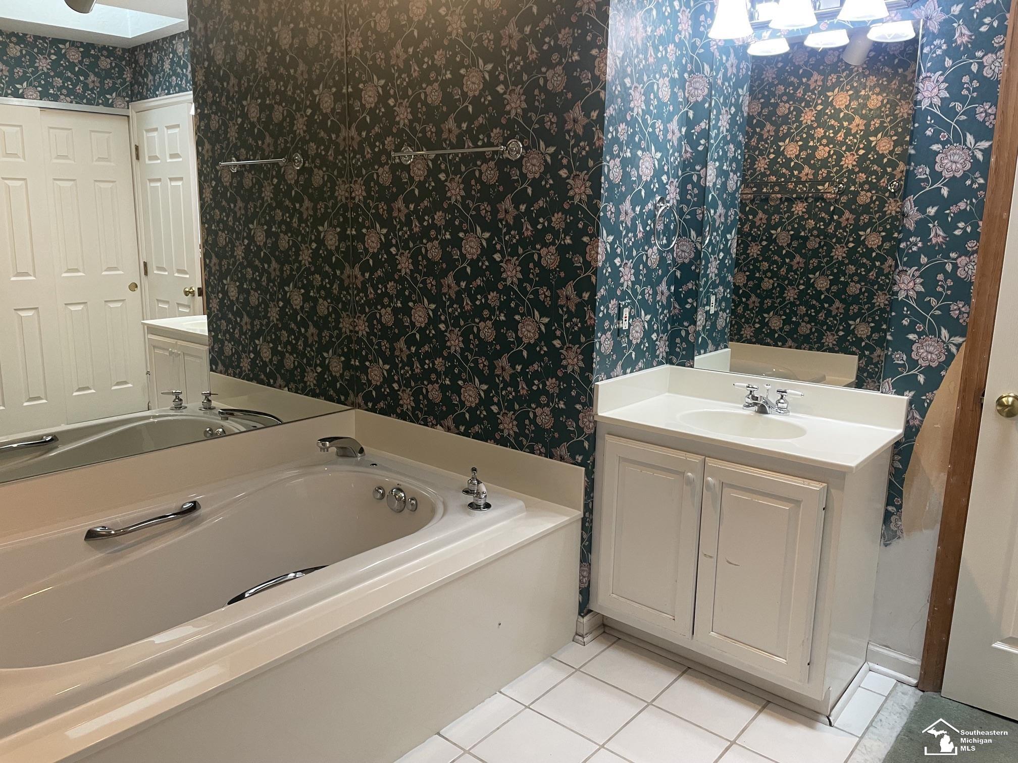 3202 Edgevale Drive, Lambertville, MI, 48144