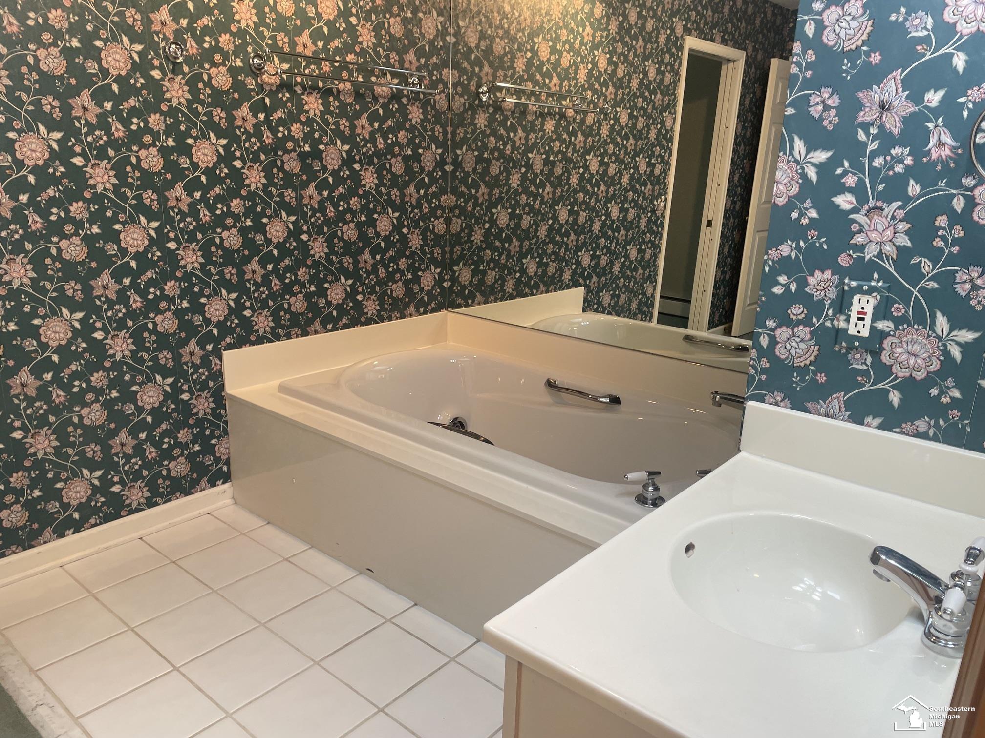 3202 Edgevale Drive, Lambertville, MI, 48144