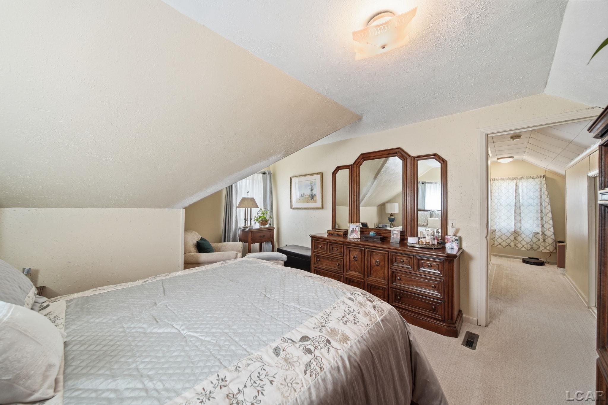 437 Oden Way, Adrian, MI, 49221