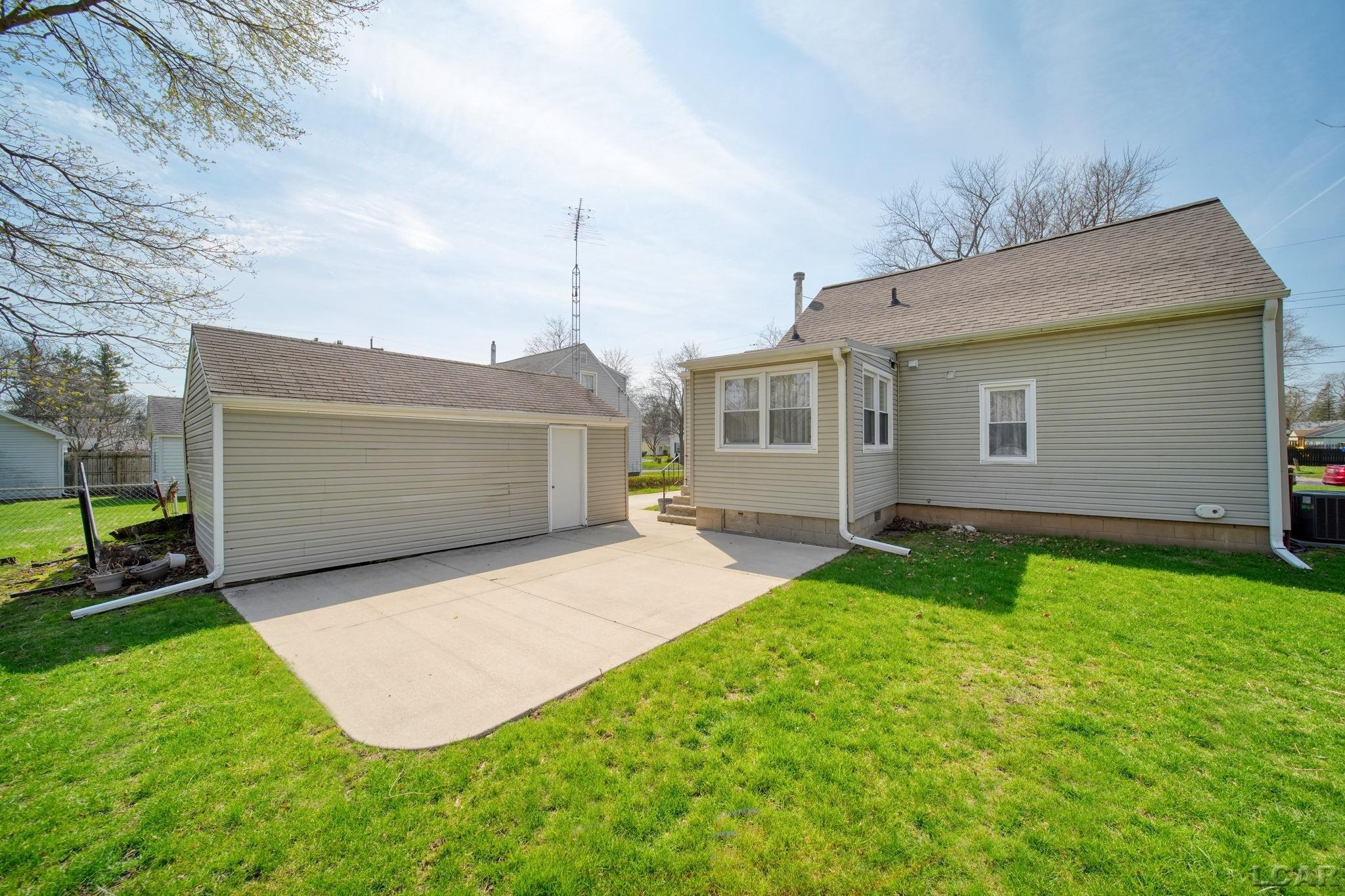 437 Oden Way, Adrian, MI, 49221