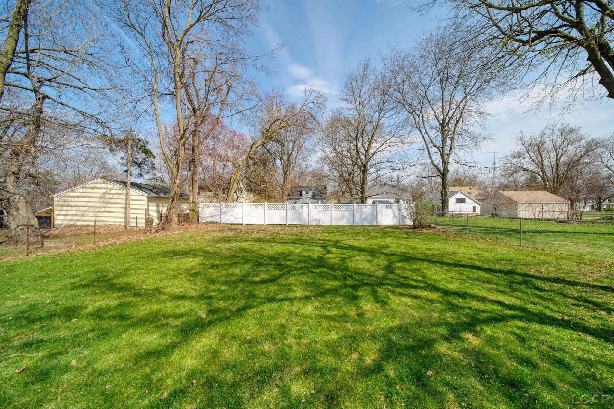 437 Oden Way, Adrian, MI, 49221