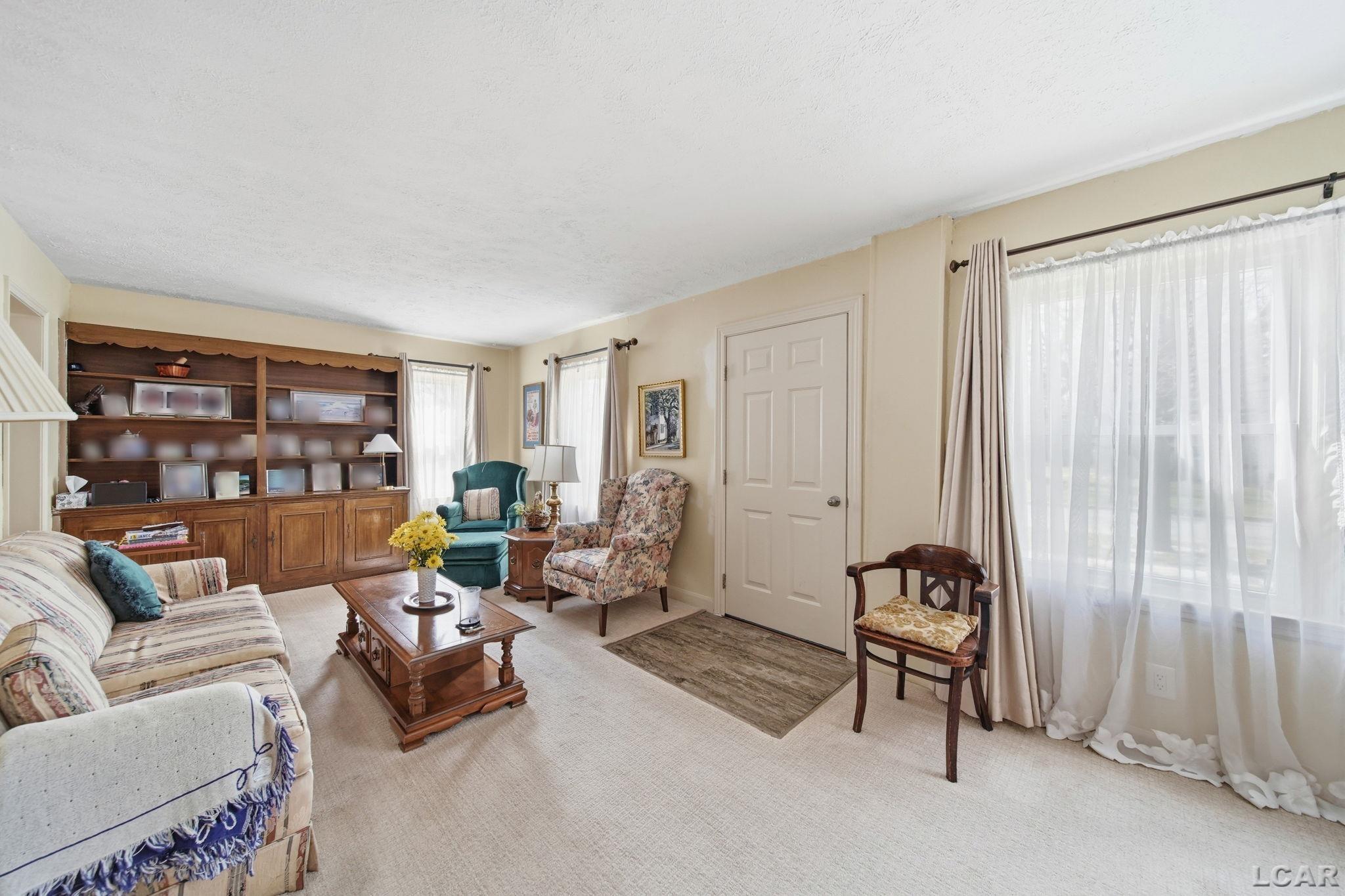 437 Oden Way, Adrian, MI, 49221