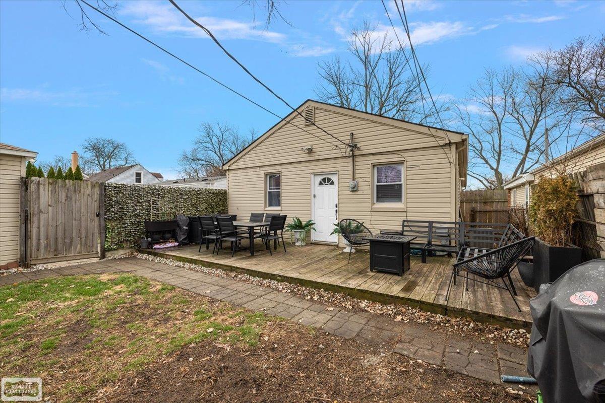 22617 Detour Street, Saint Clair Shores, MI, 48082