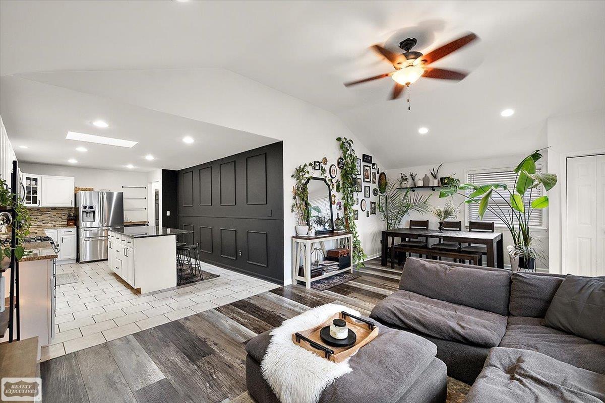 22617 Detour Street, Saint Clair Shores, MI, 48082