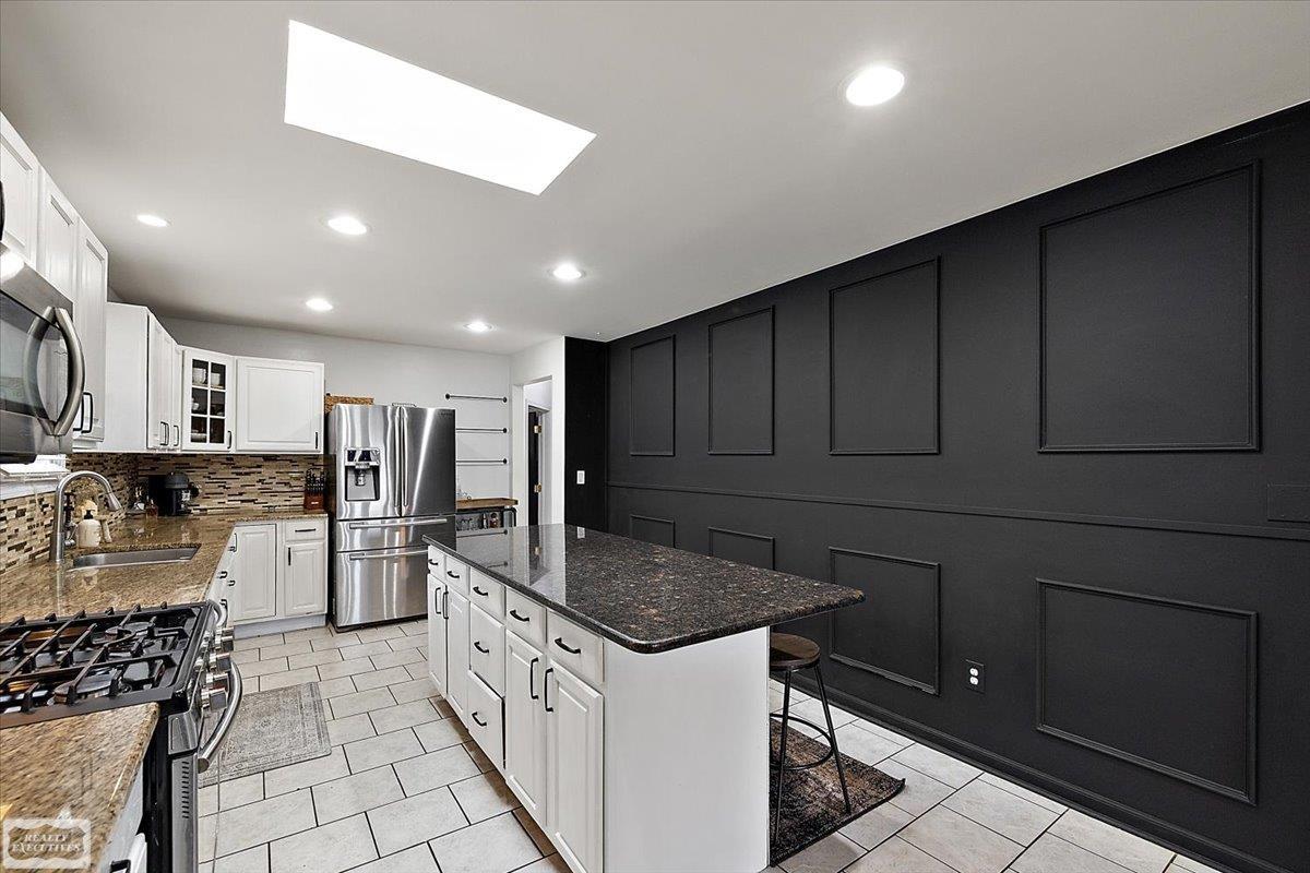 22617 Detour Street, Saint Clair Shores, MI, 48082