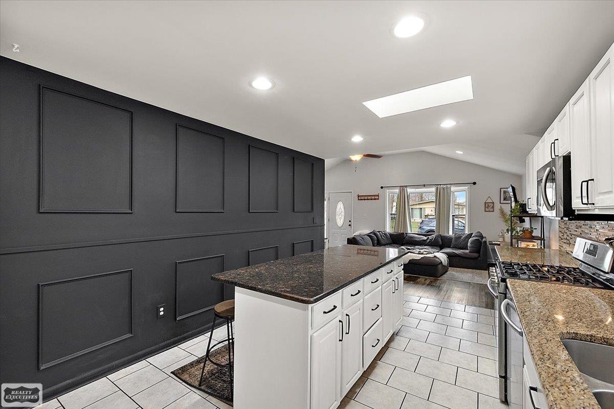 22617 Detour Street, Saint Clair Shores, MI, 48082