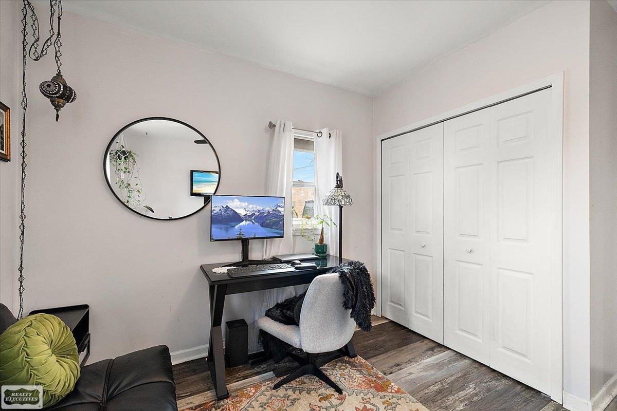 22617 Detour Street, Saint Clair Shores, MI, 48082