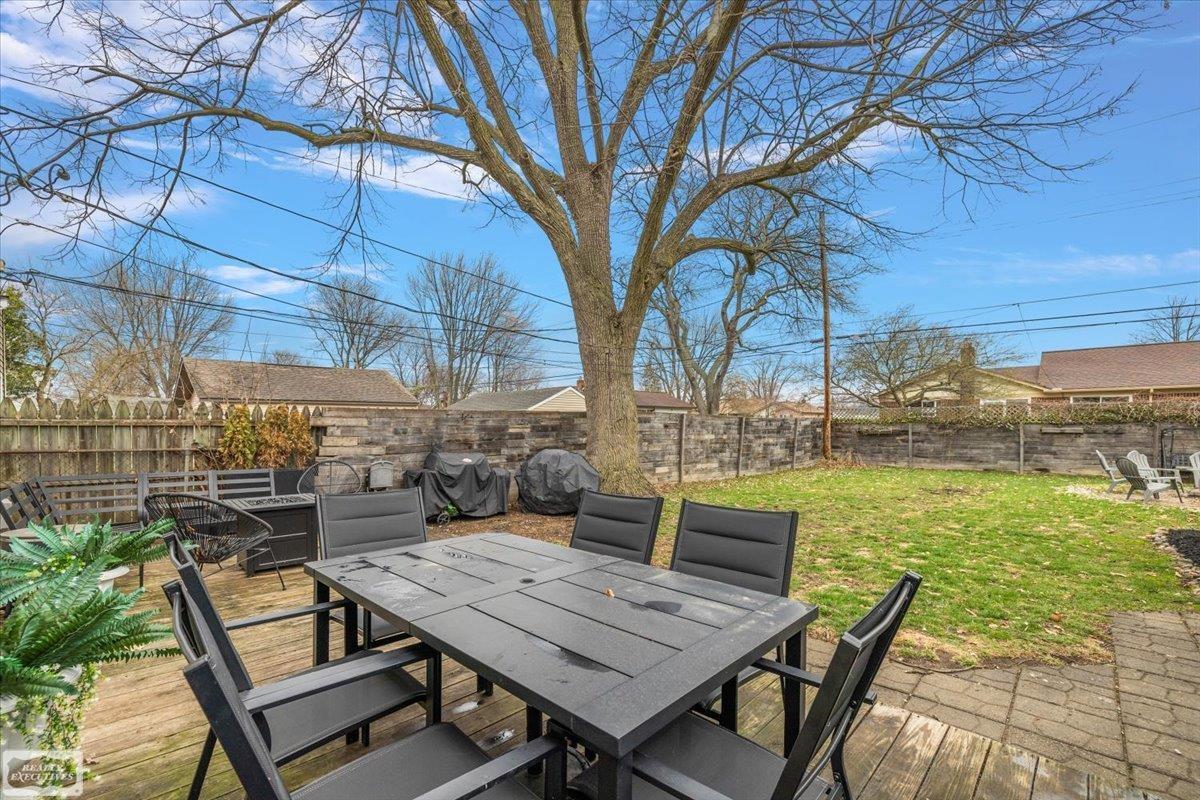 22617 Detour Street, Saint Clair Shores, MI, 48082