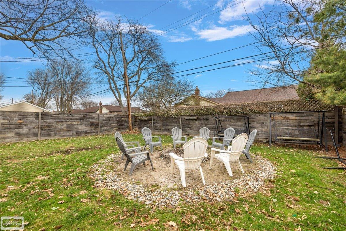 22617 Detour Street, Saint Clair Shores, MI, 48082