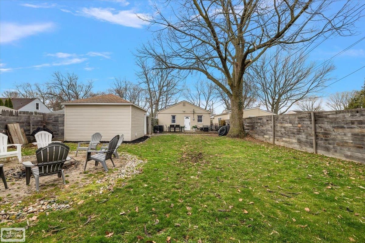 22617 Detour Street, Saint Clair Shores, MI, 48082