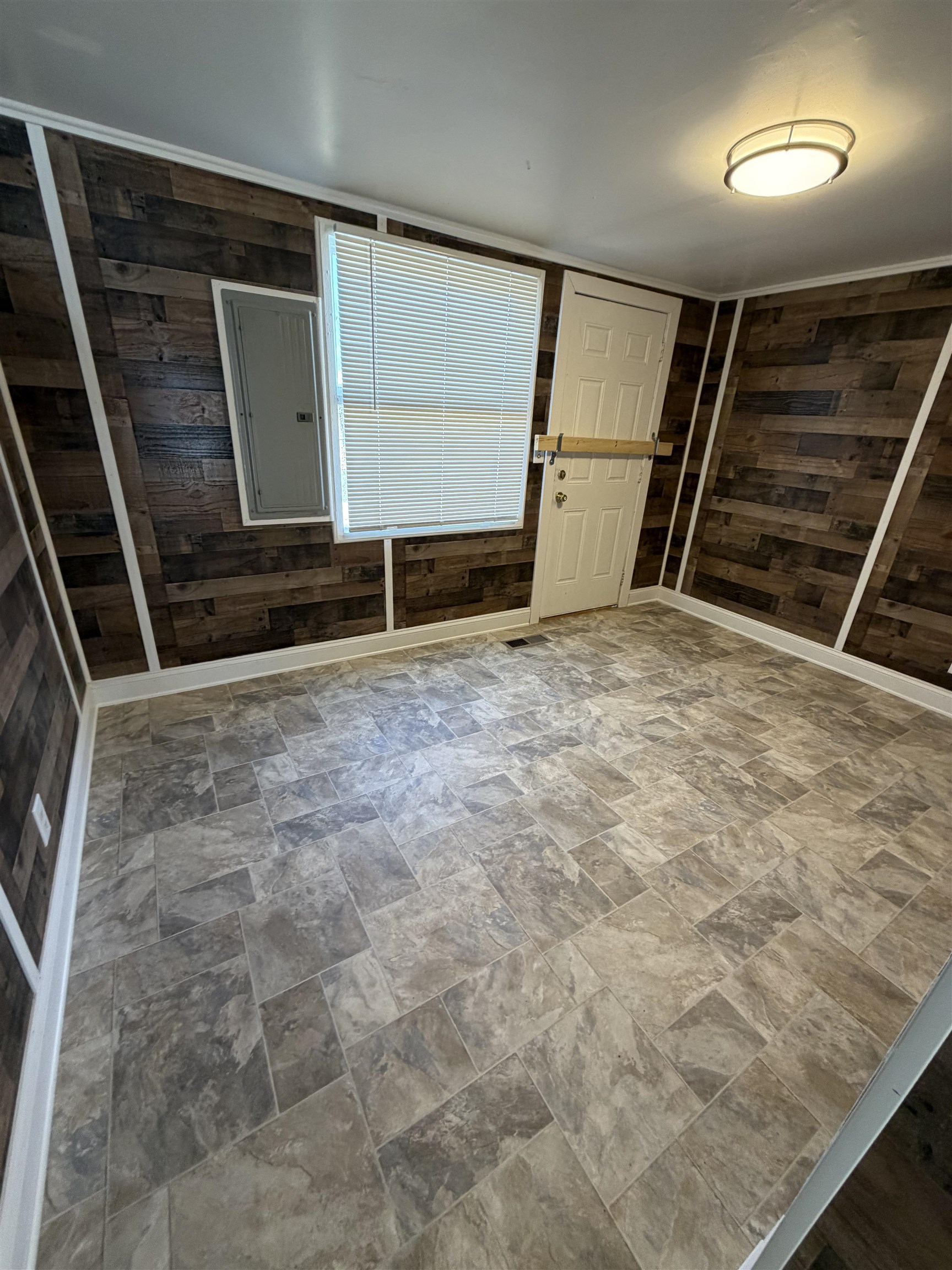 3713 Briarwood Drive, Flint, MI, 48507-1459