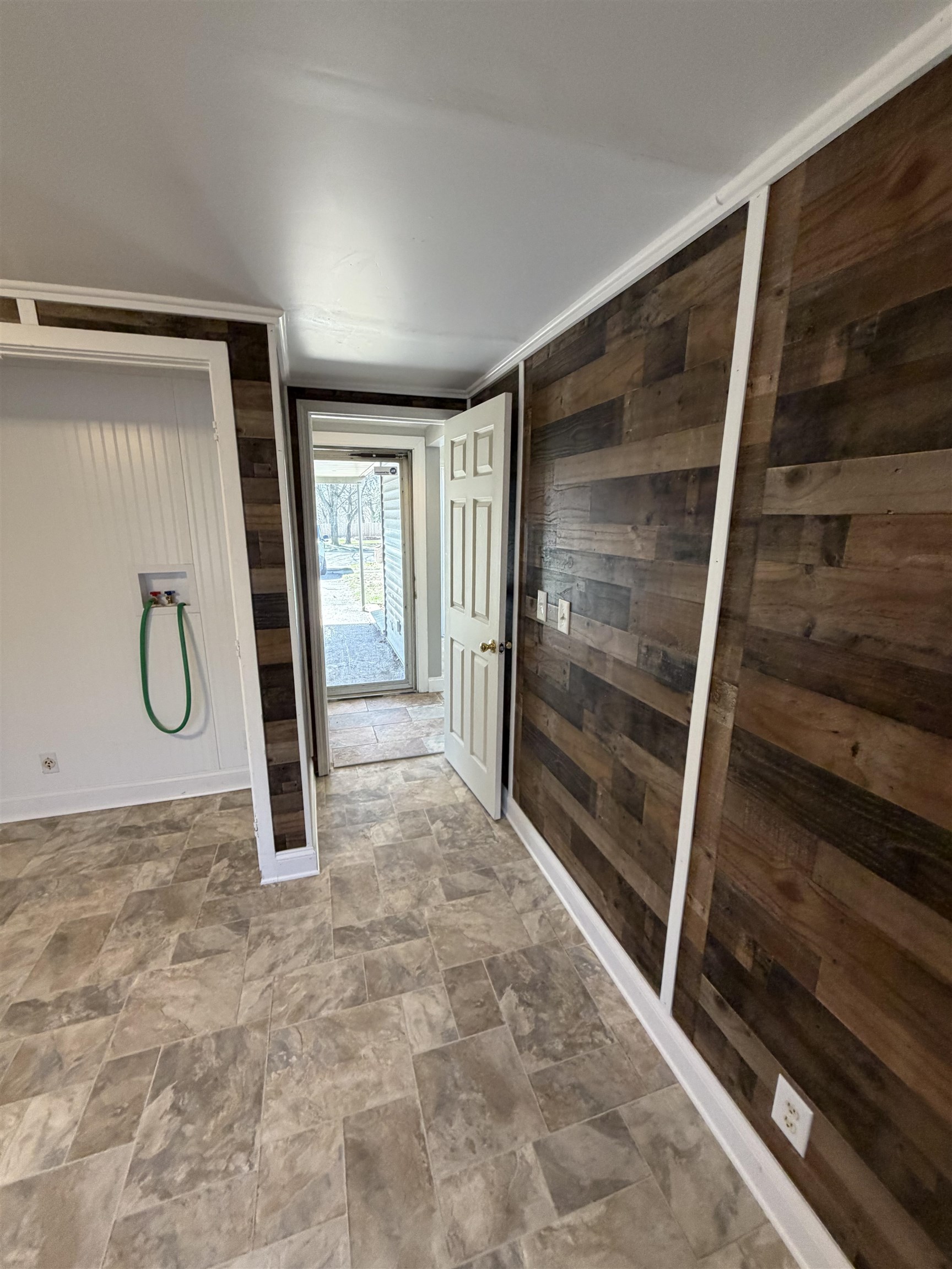 3713 Briarwood Drive, Flint, MI, 48507-1459