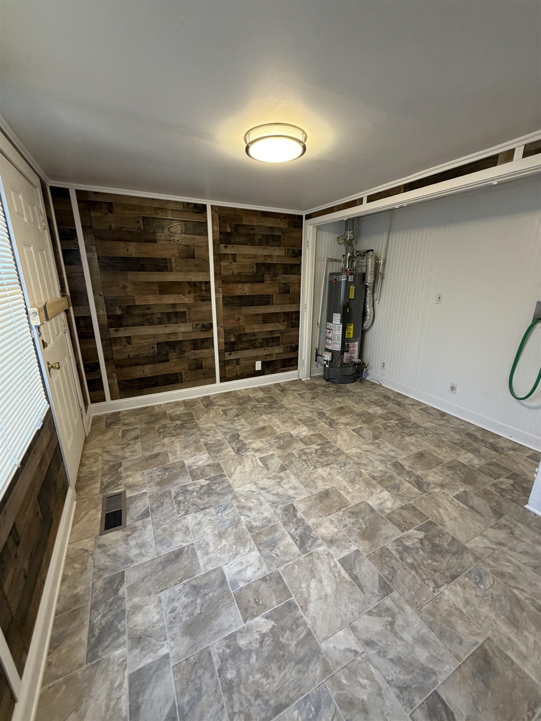 3713 Briarwood Drive, Flint, MI, 48507-1459